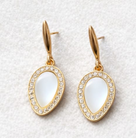 Elegant Gold Drop Earrings