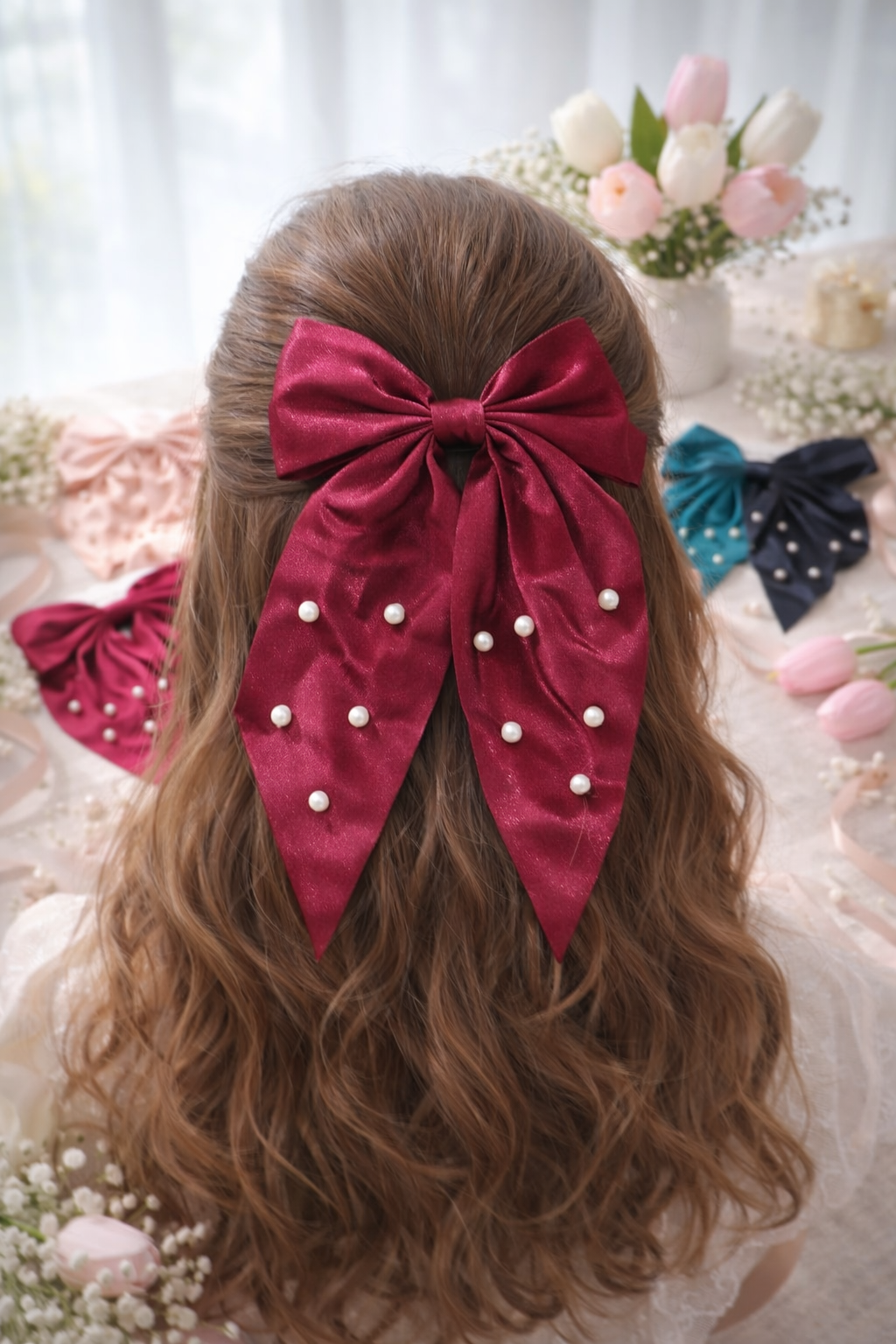 Pearl Decorated Hair Bow Clips (Random color shipped) 