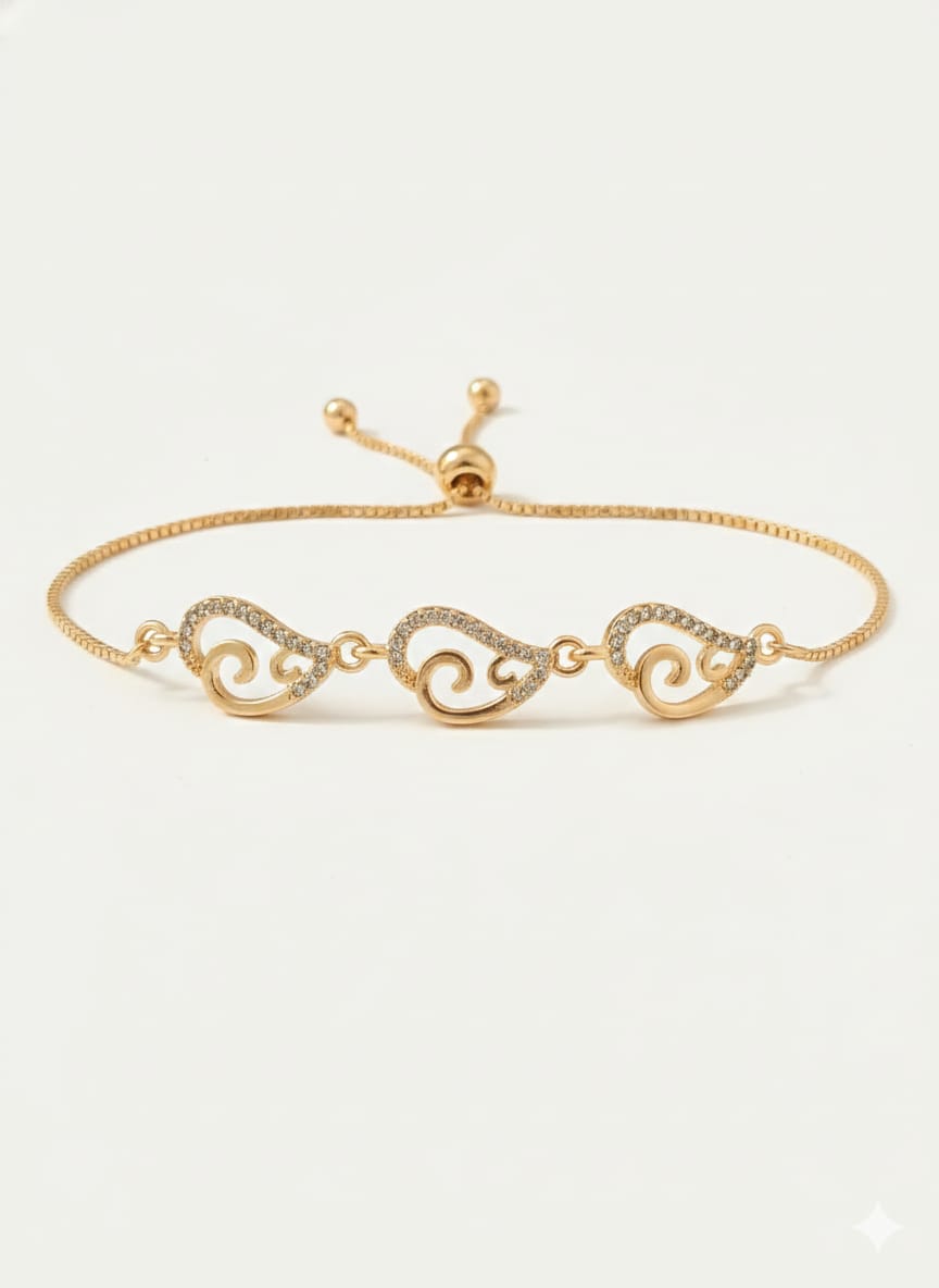 Anti-Tarnish Premium 3 heart Elegant Gold-Plated Bracelet