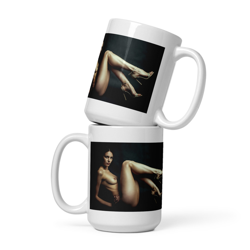 Model Gallery White Glossy Mug