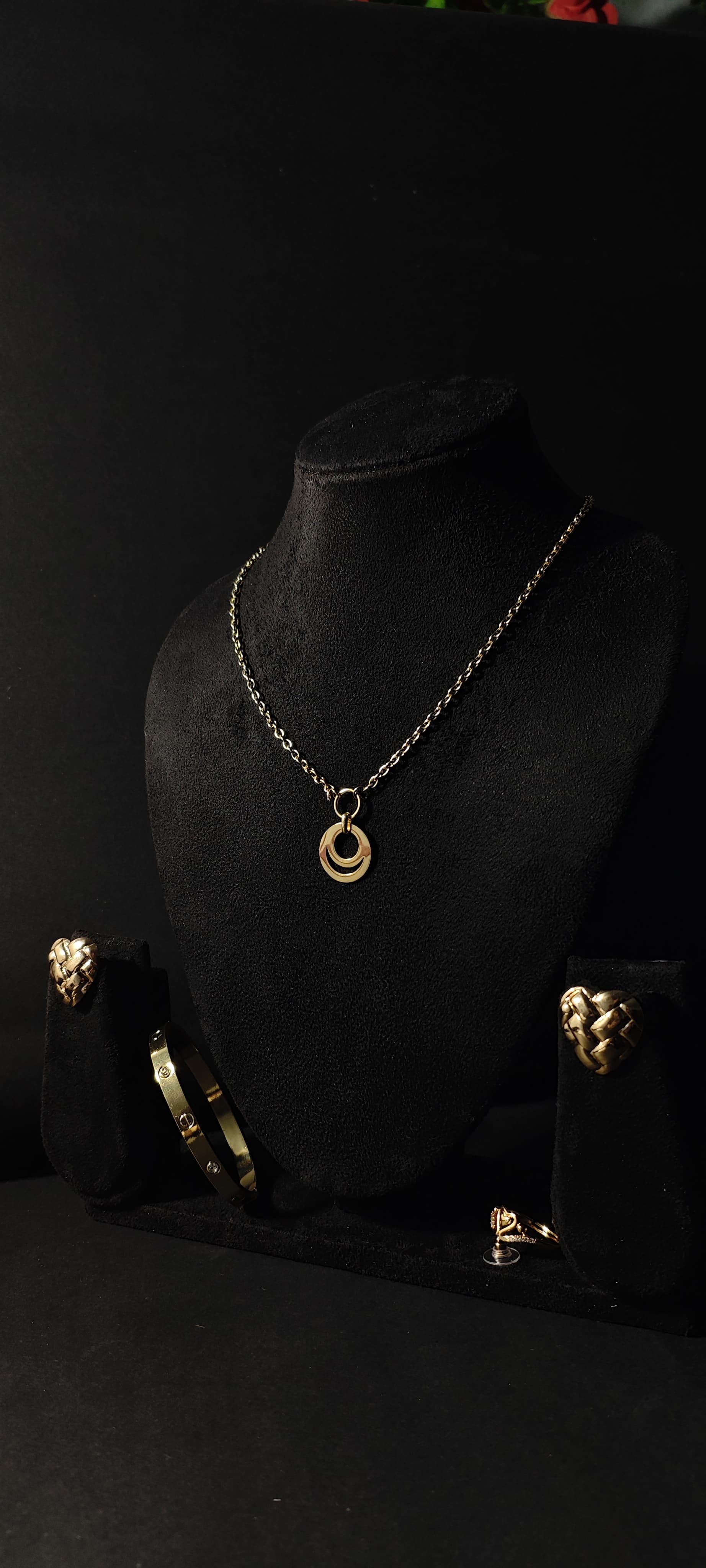 Elegant Gold  plated Jewelry Set