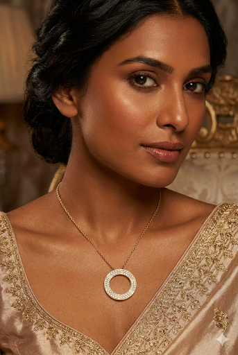 Gold Circle Pendant Necklace