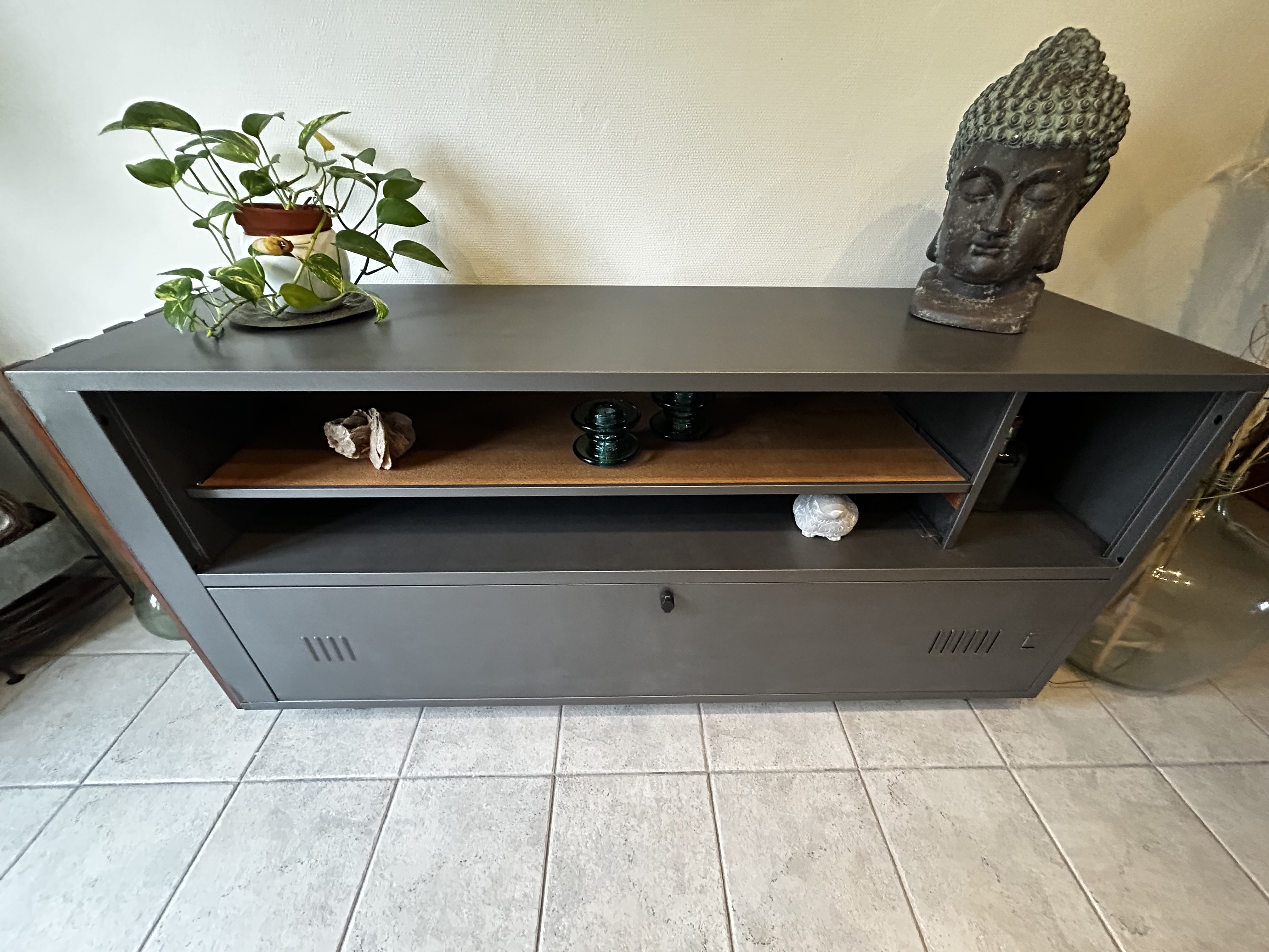 Meuble TV industriel métal