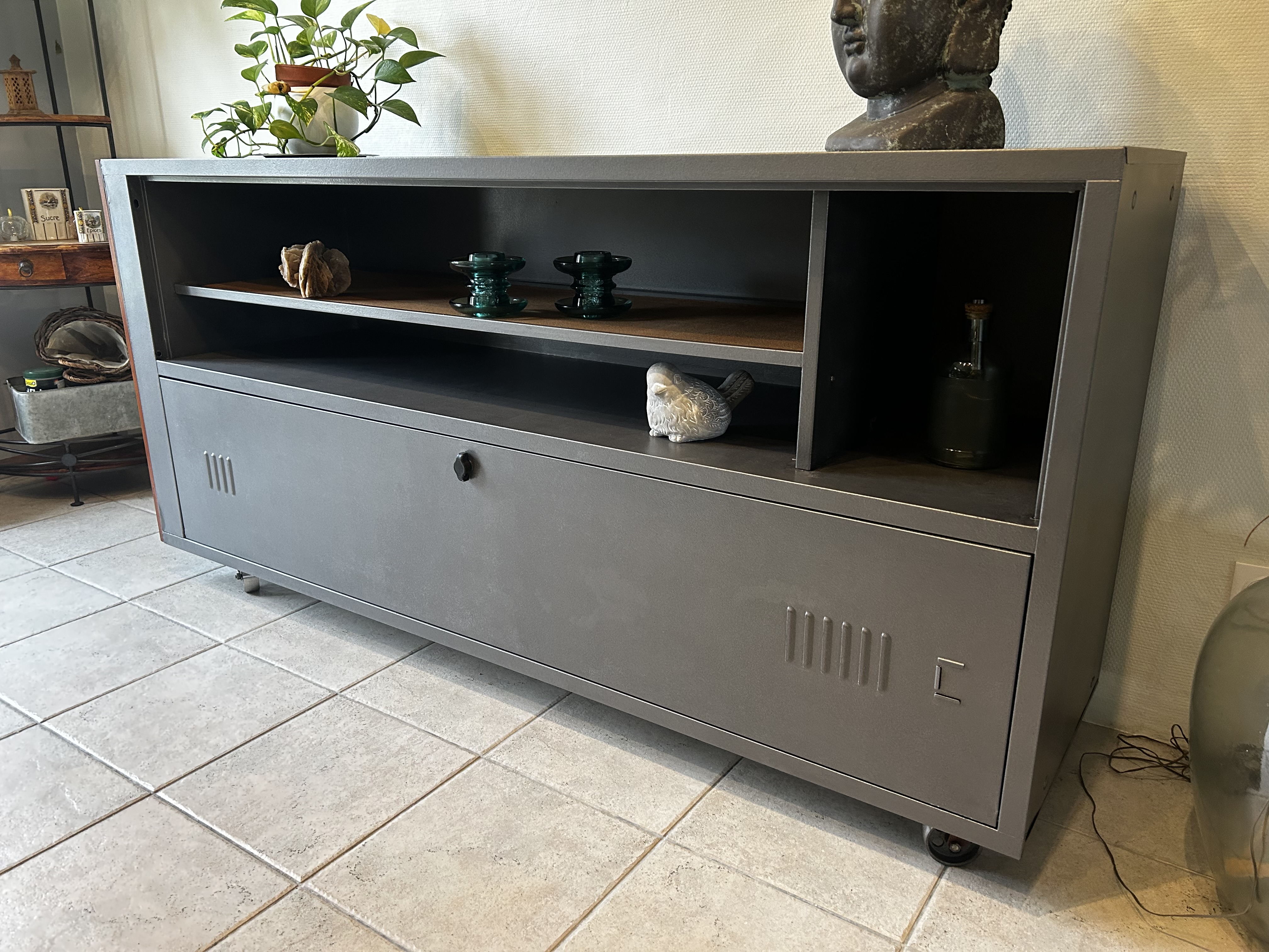 Meuble TV industriel métal