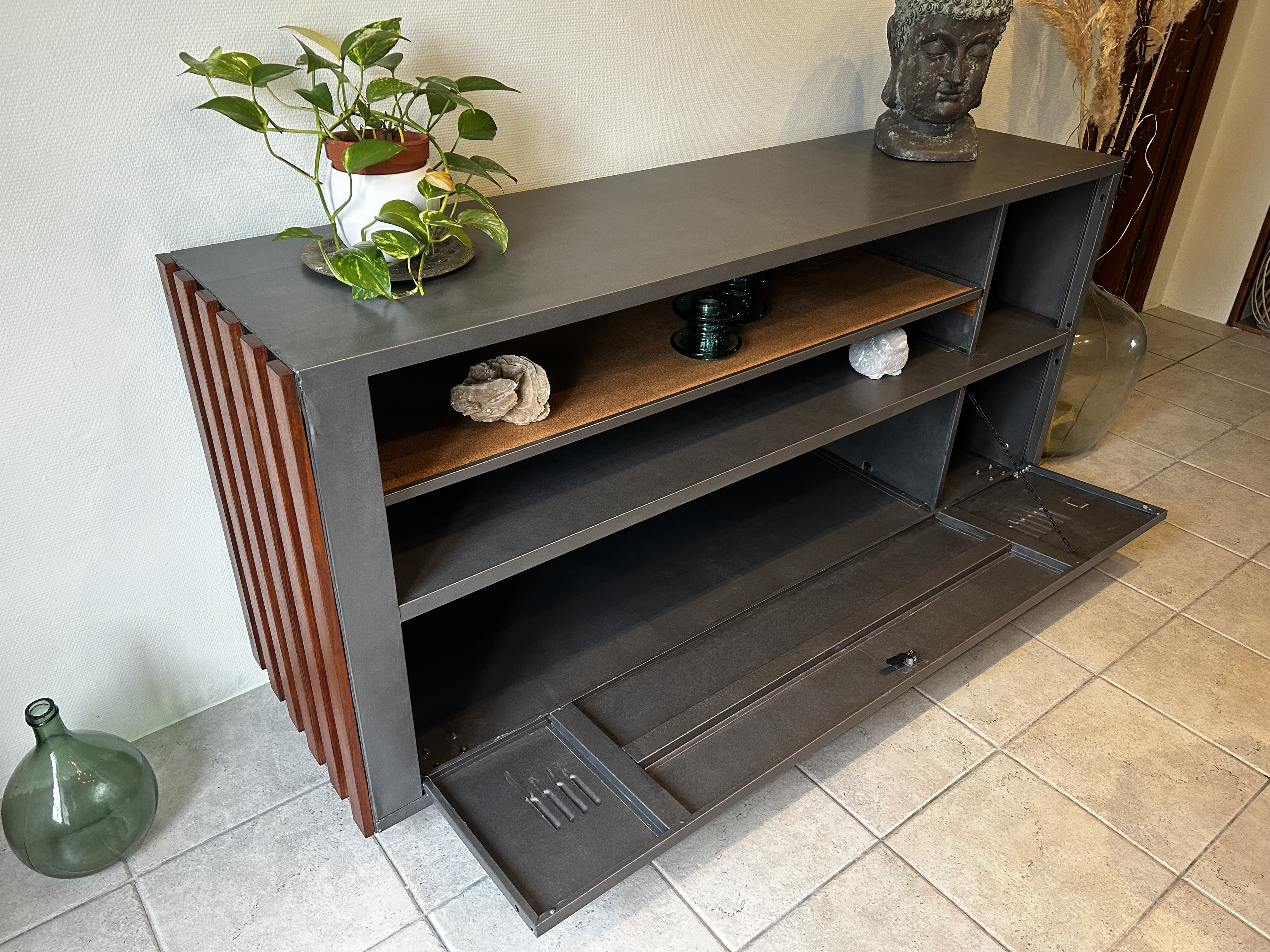 Meuble TV industriel métal