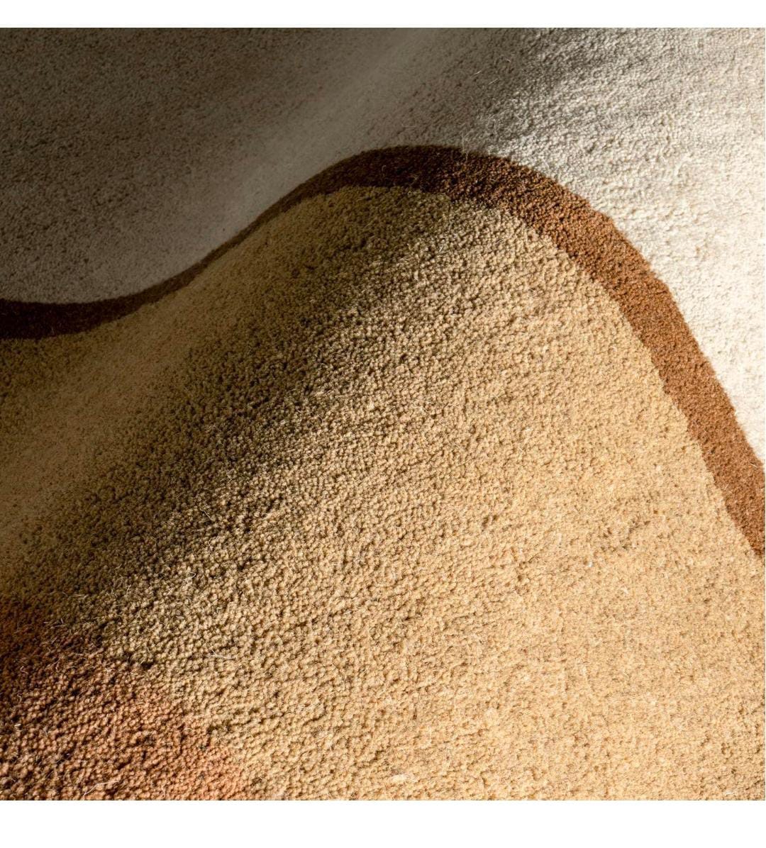 Hand-Tufted New Zealand Wool Carpet – Abstract Organic Design