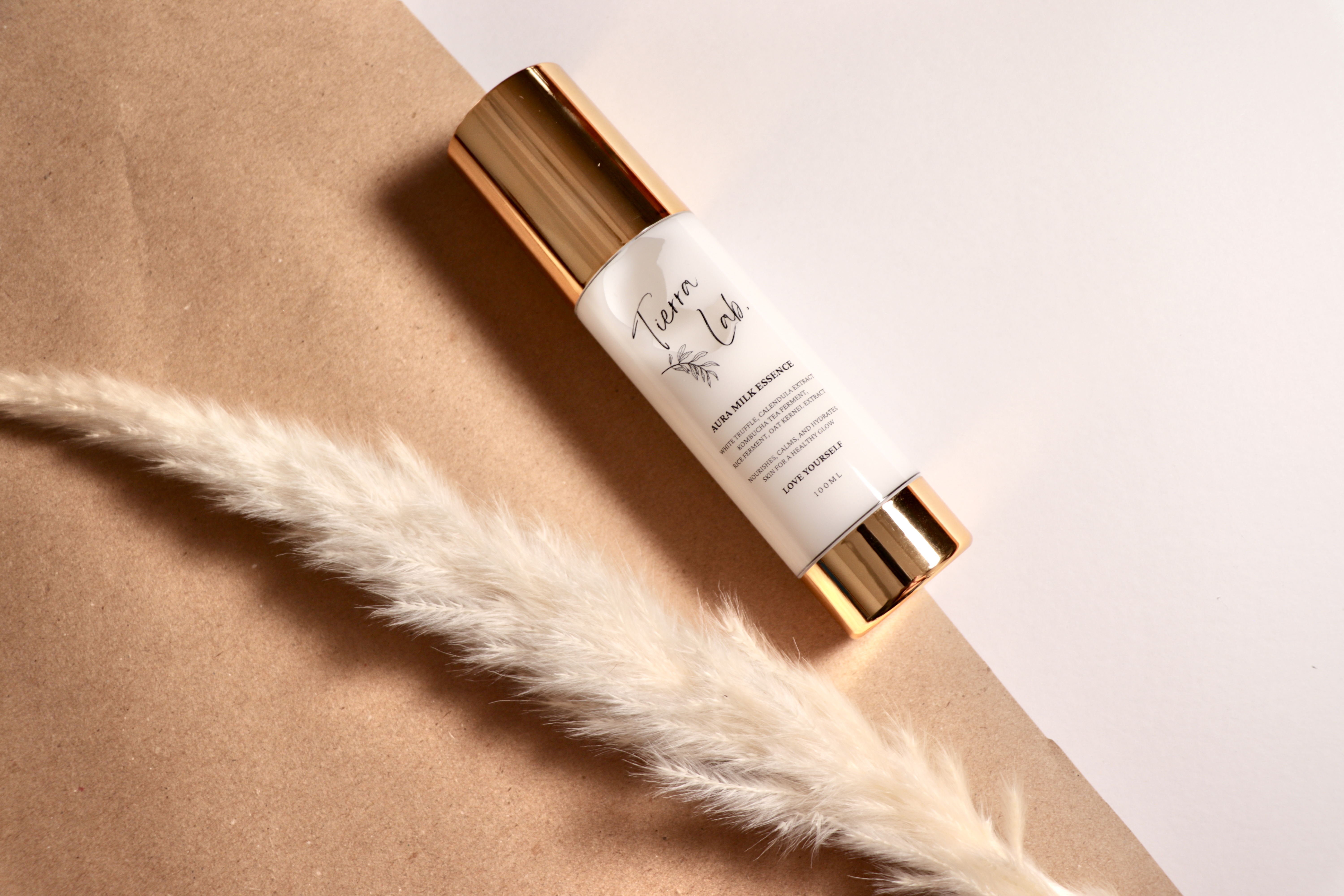 Aura Milk Essence | 奧拉柔潤精華露