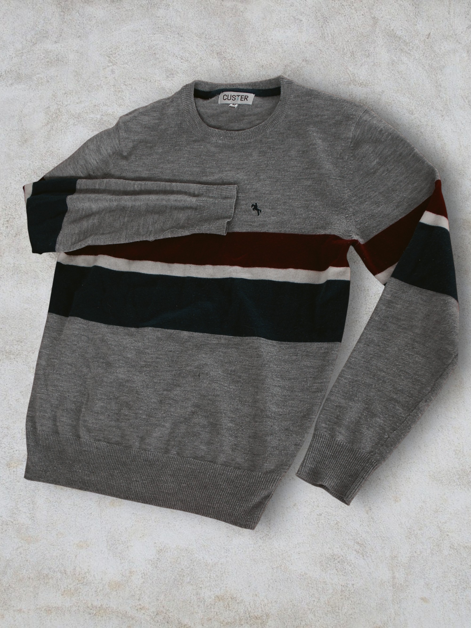 Busito ñoño gris/rojo/azul