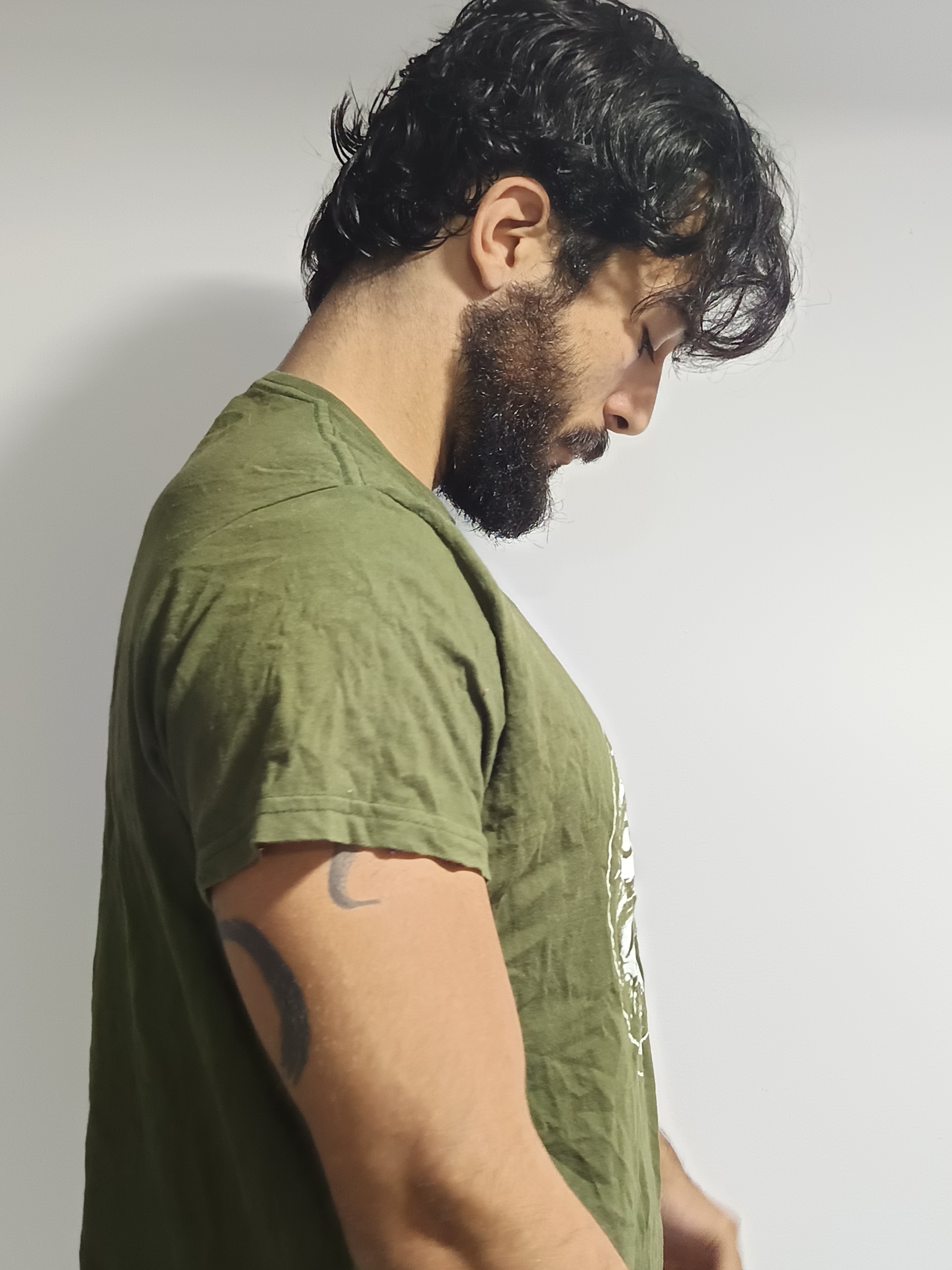 camiseta verde militar