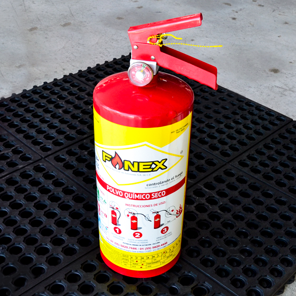Extintor Cilindro de Lámina de PQS Rojo … 4.5 kg
