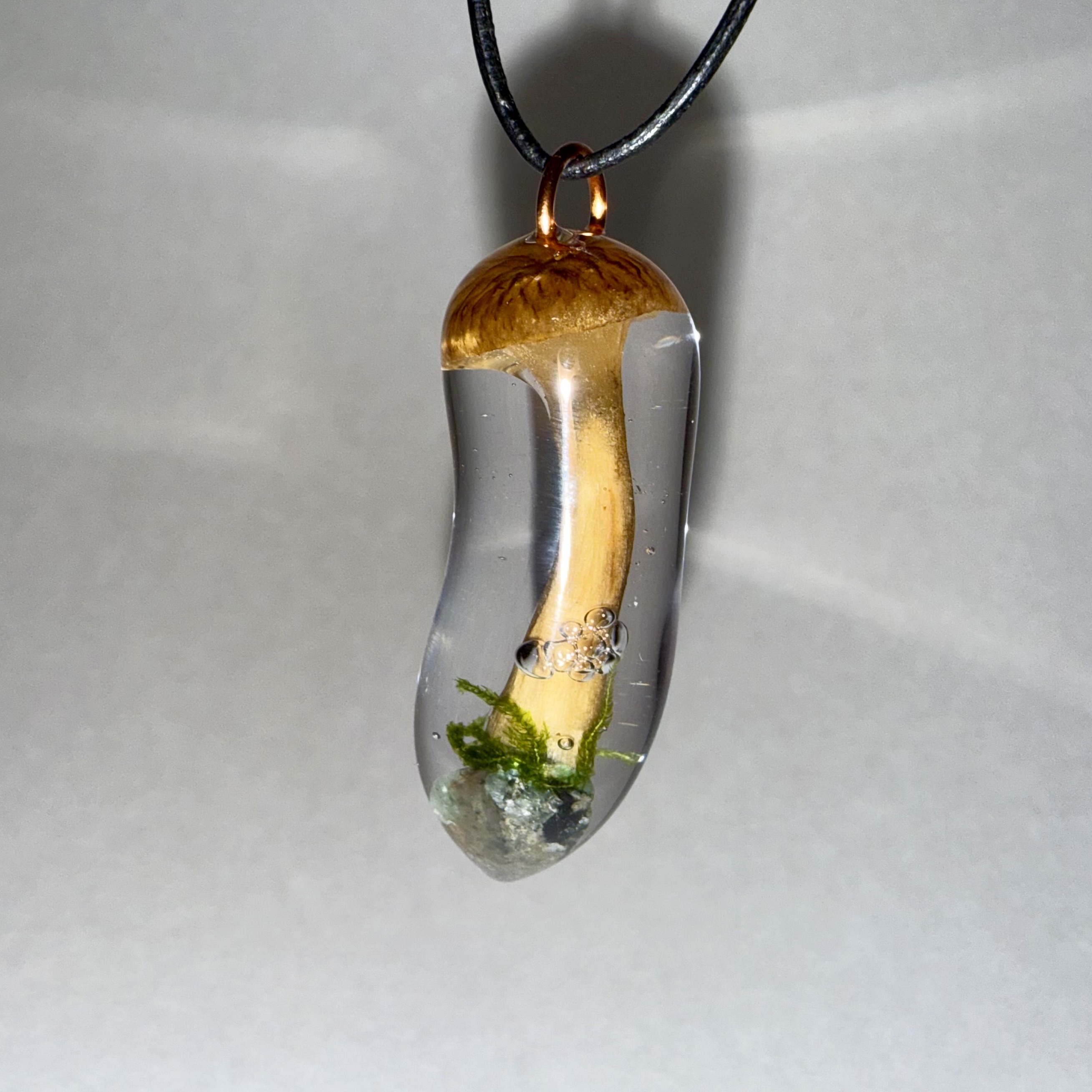 Winter Chanterelle + Emerald + Moss