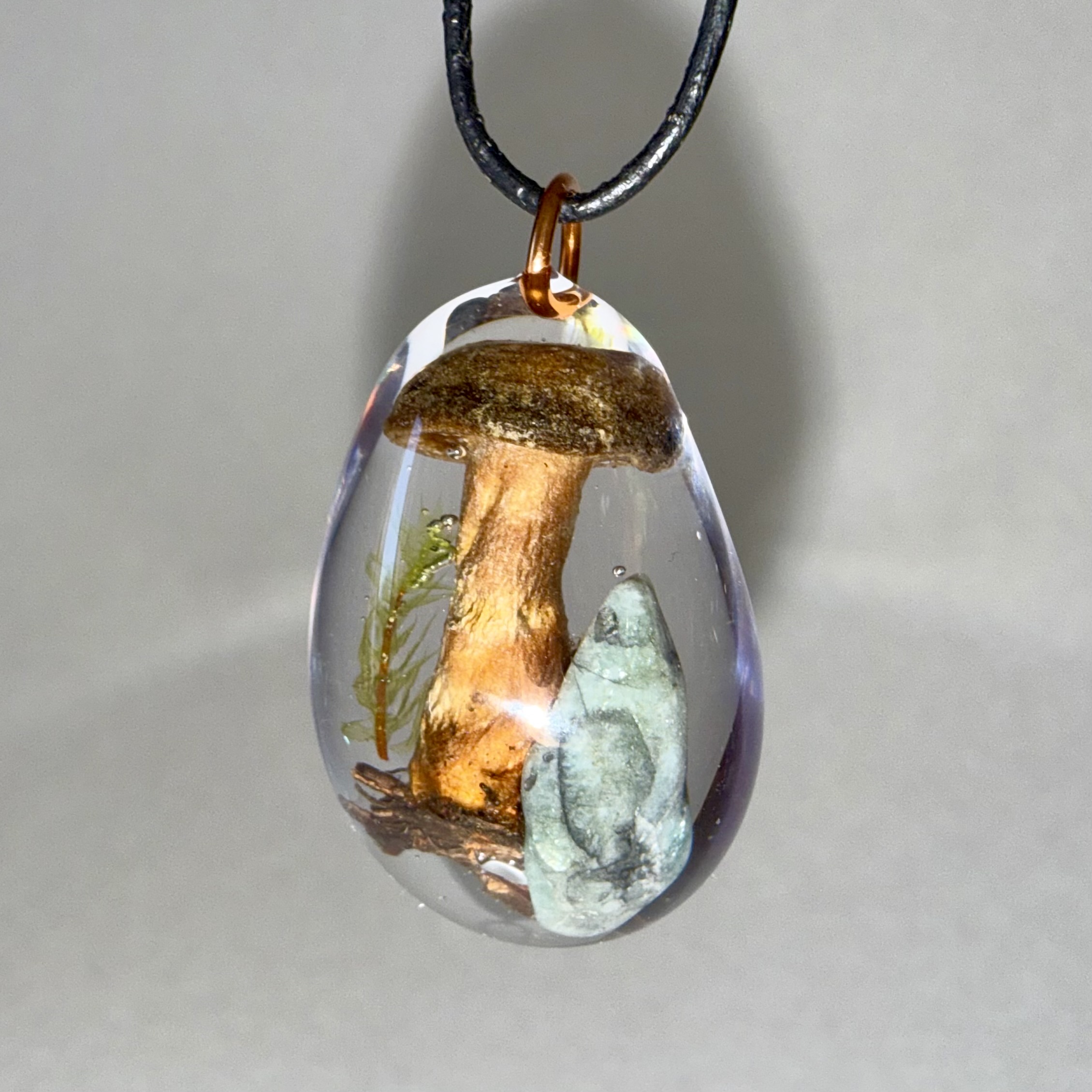 Tiny Lactarius deliciosus + Moss + Emerald