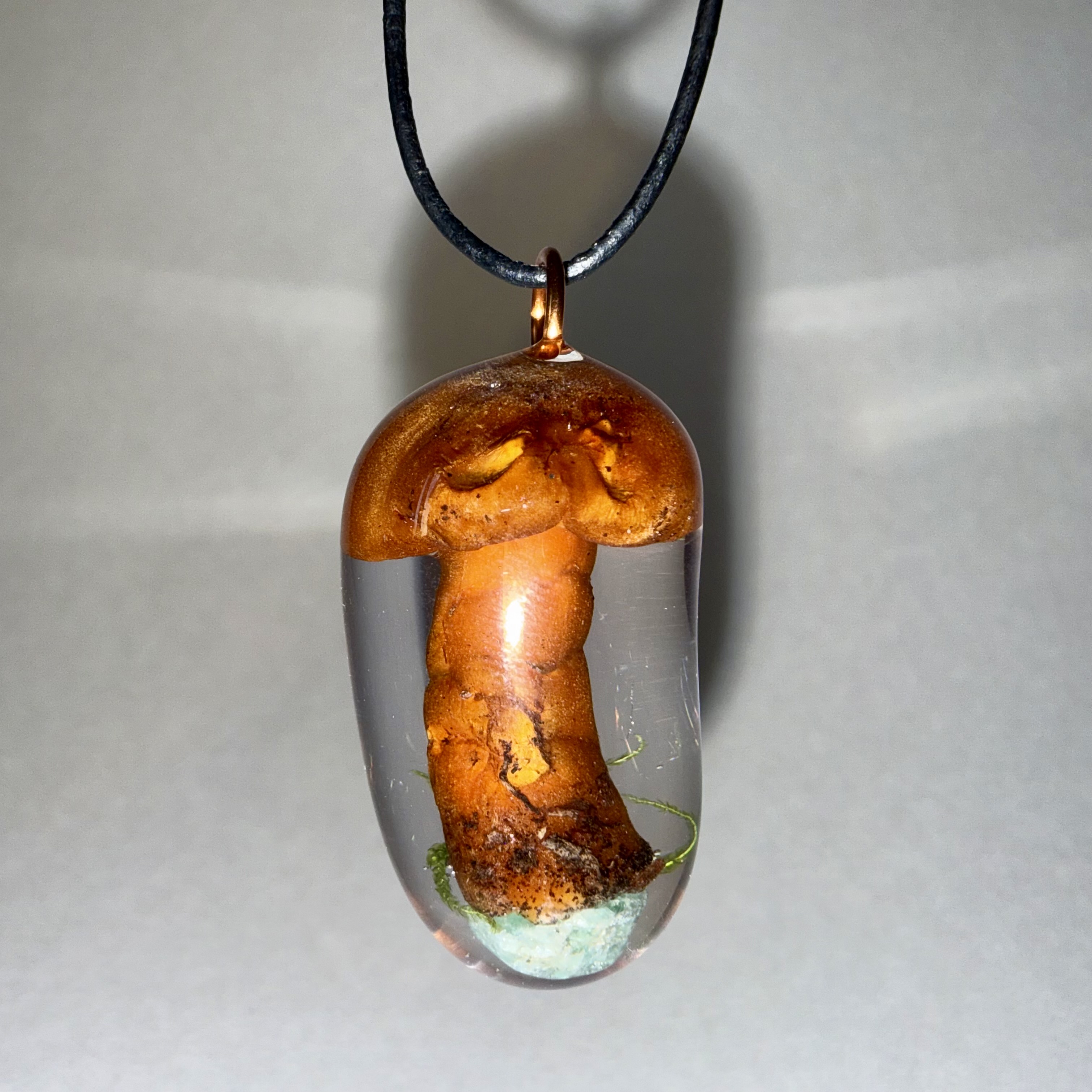 Pacific Golden Chalterelle + Moss + Emerald