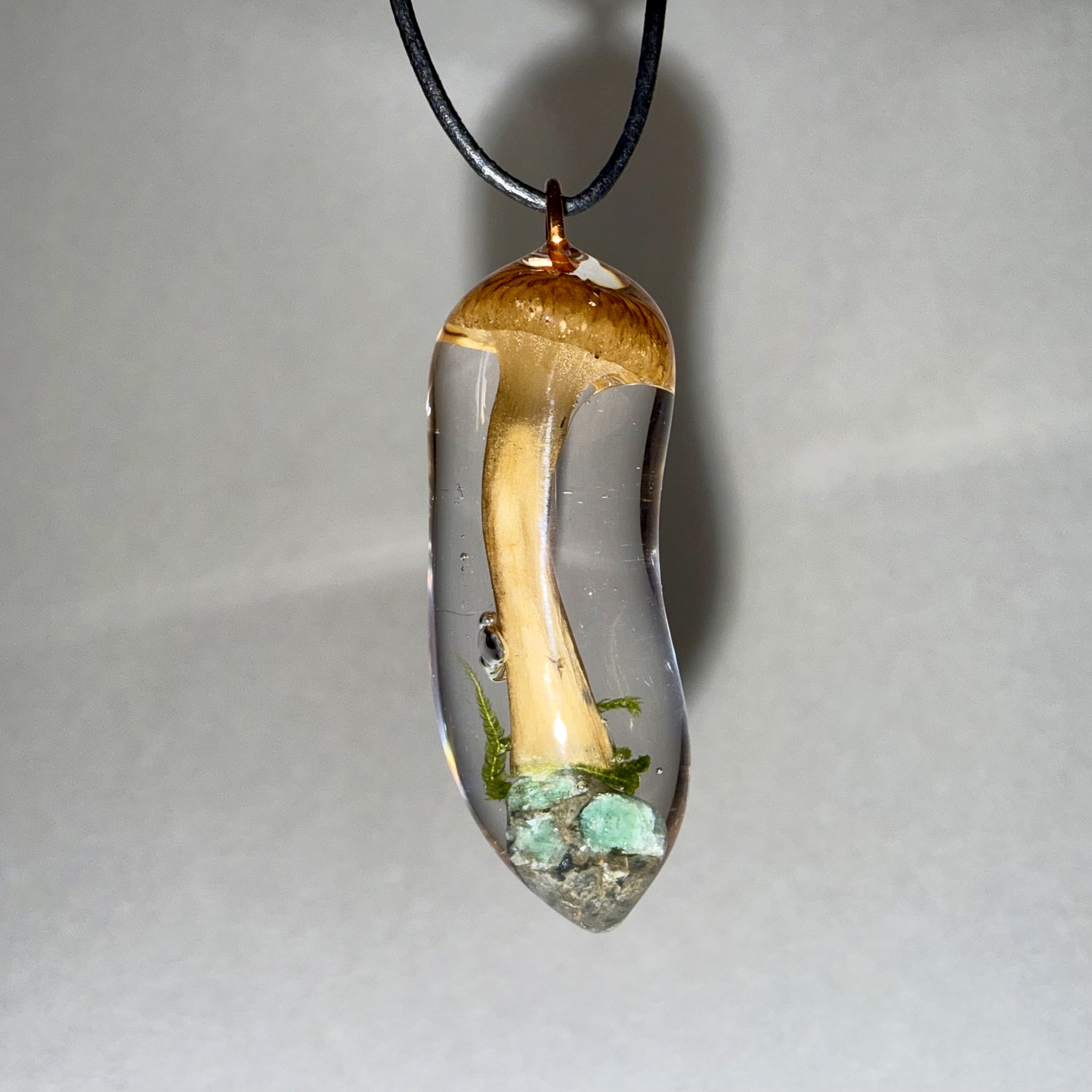 Winter Chanterelle + Emerald + Moss