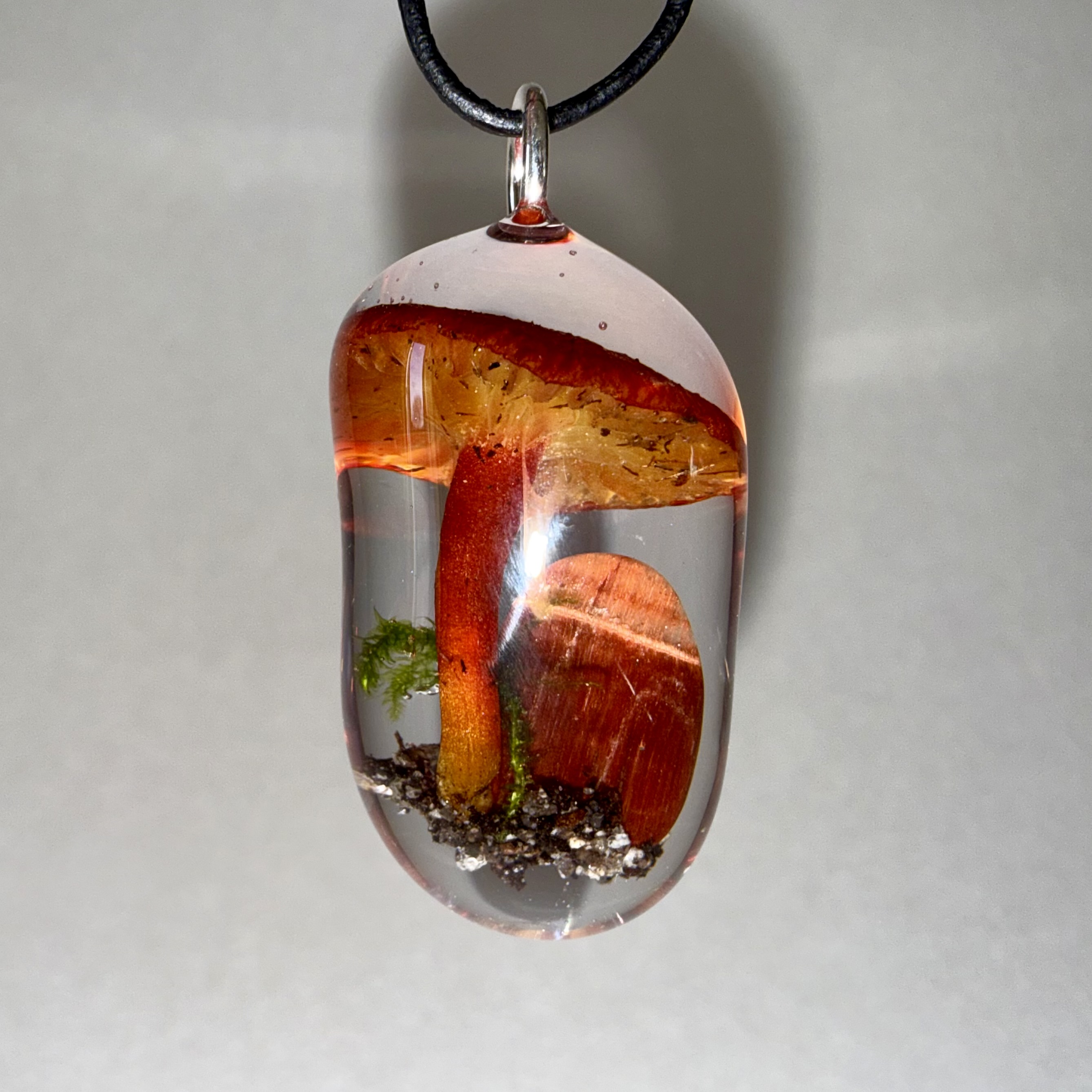 Wax Cap + Red Tiger's Eye + Moss