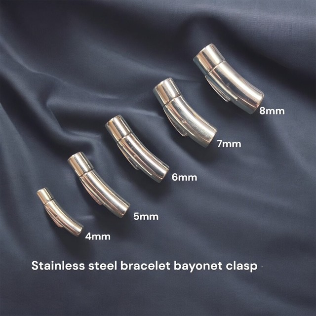  Bracelets - Bayonet Clasps