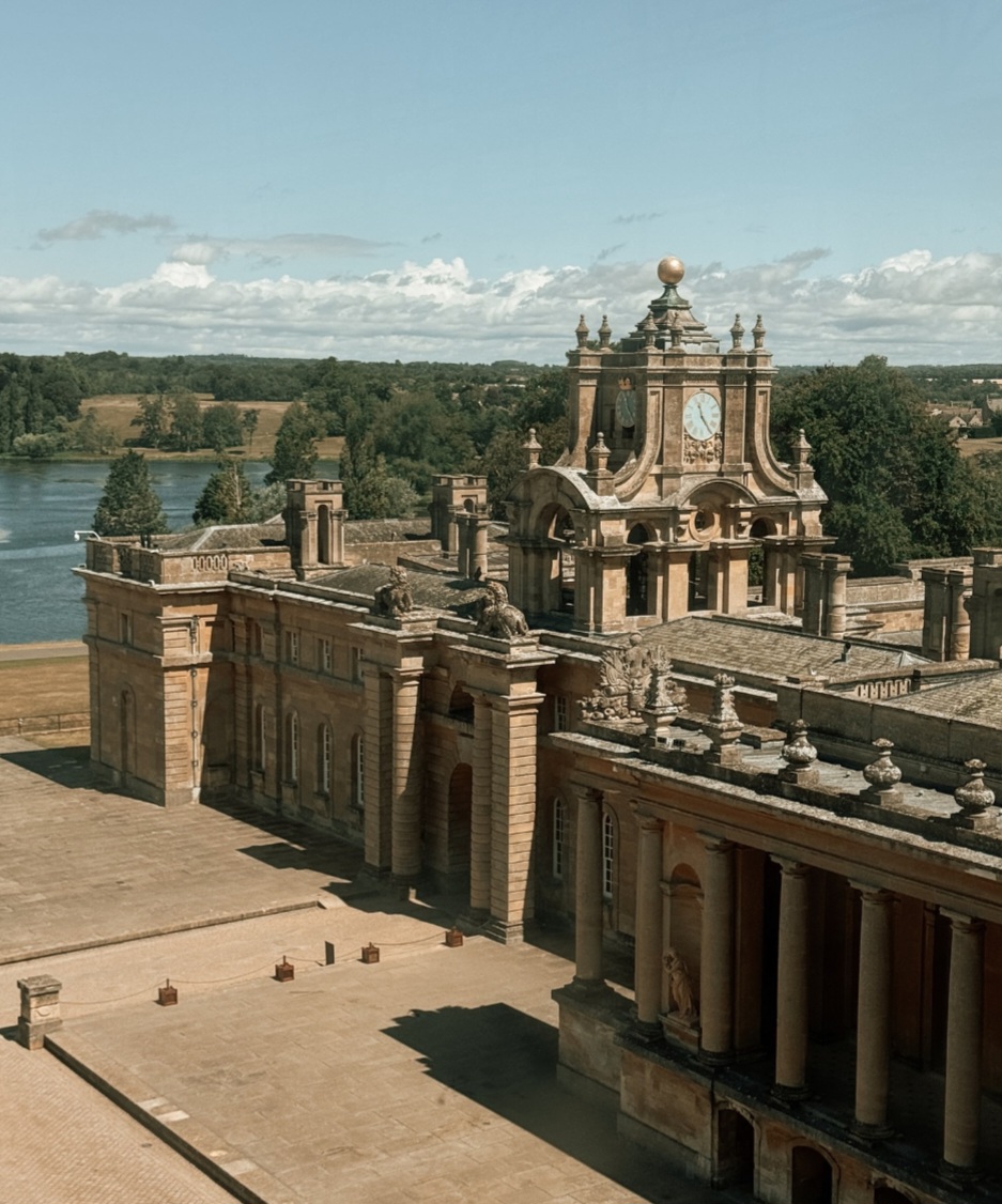 Blenhem Palace & Cotswolds Day Tour for 1 from London