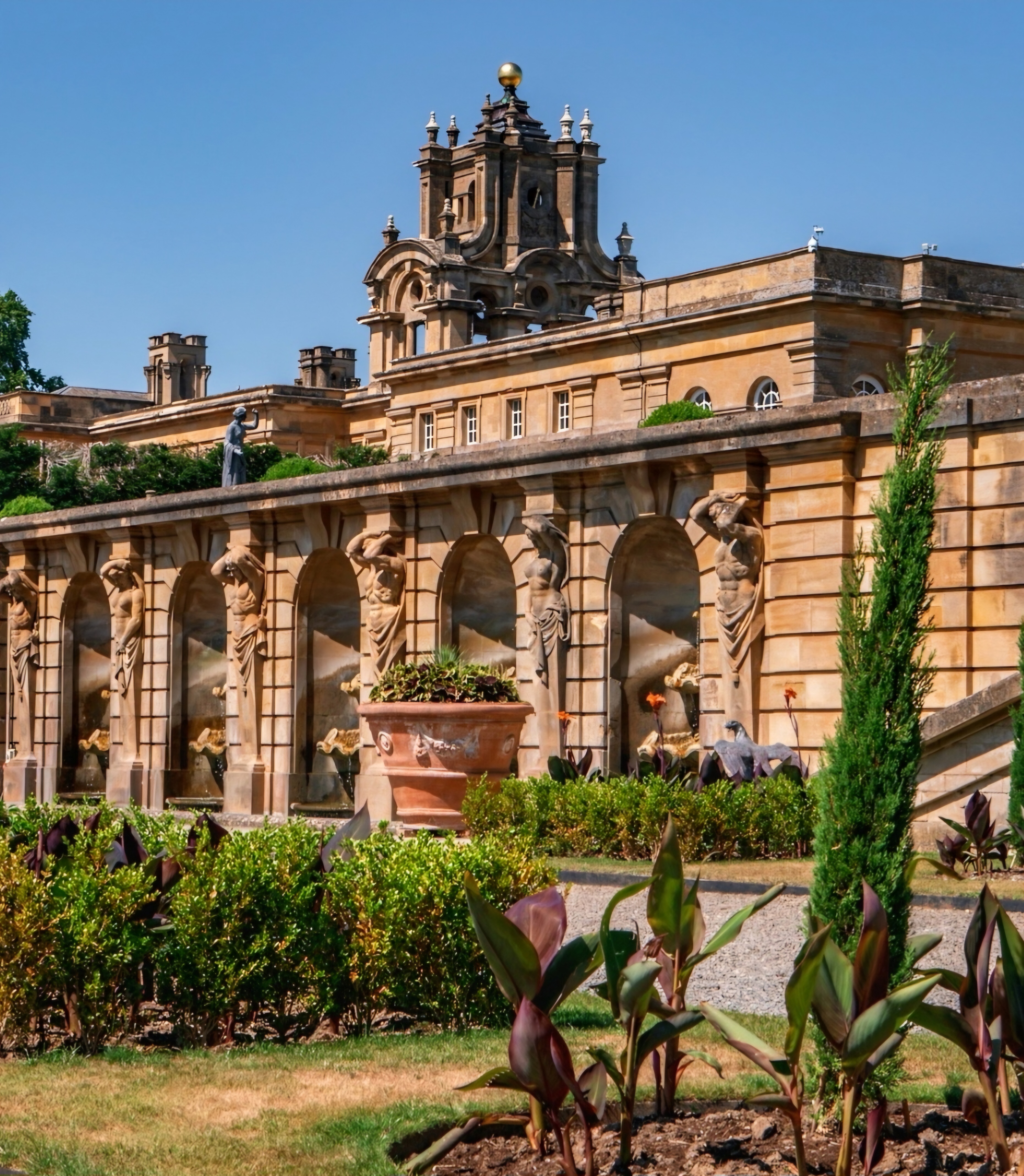 Blenhem Palace & Cotswolds Day Tour for 1 from London