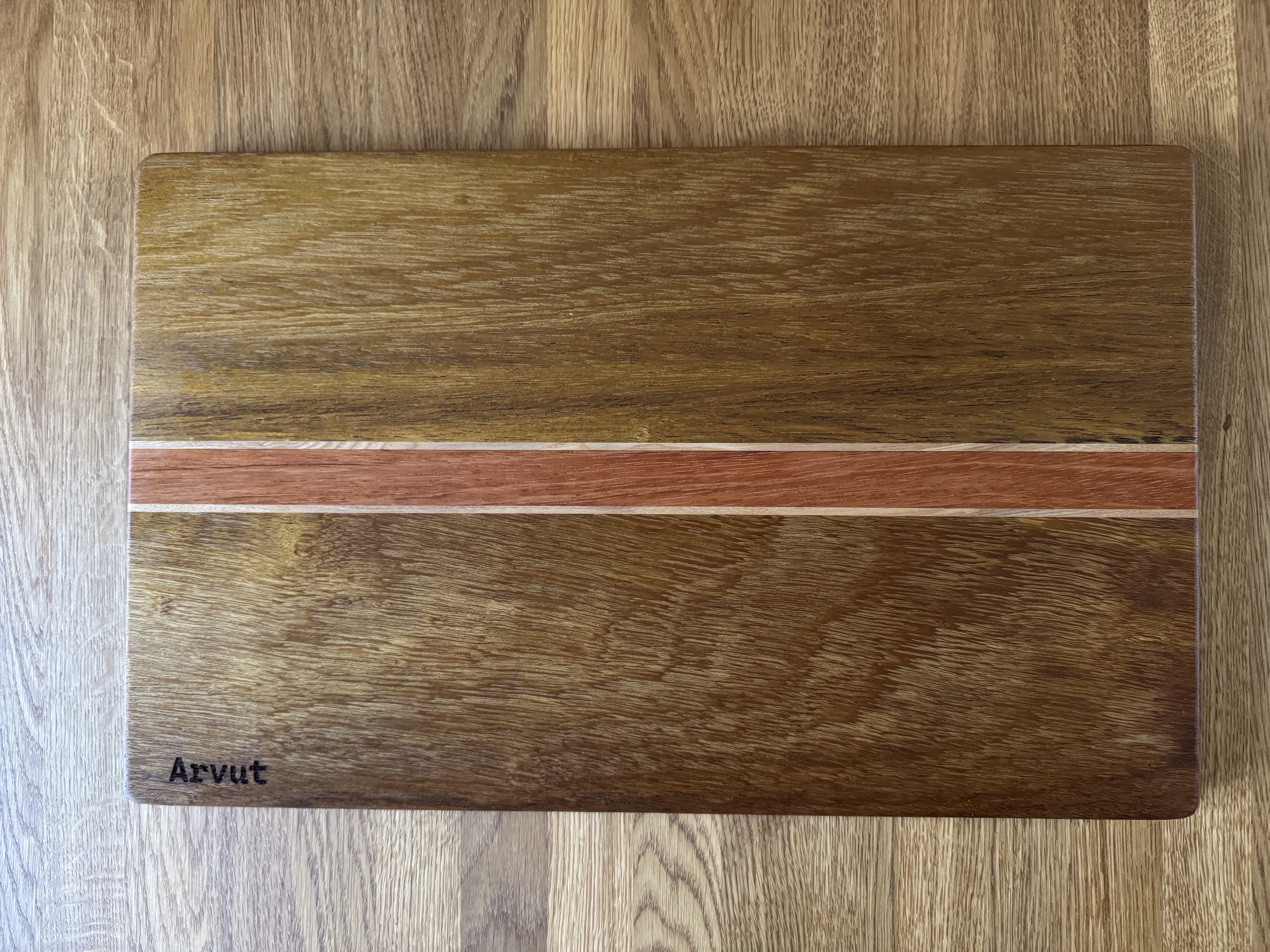  Medinė premium patiekimo-pjaustymo lentelė