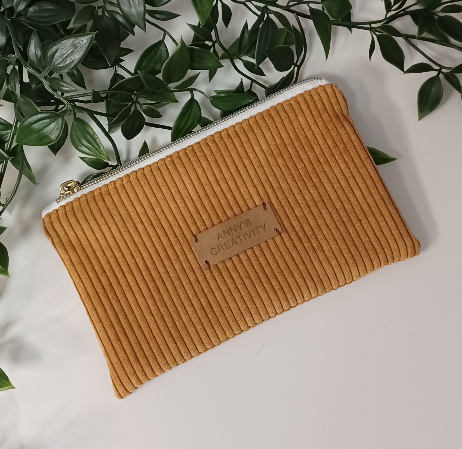 Trousse 19x11 cm en velours côtelé