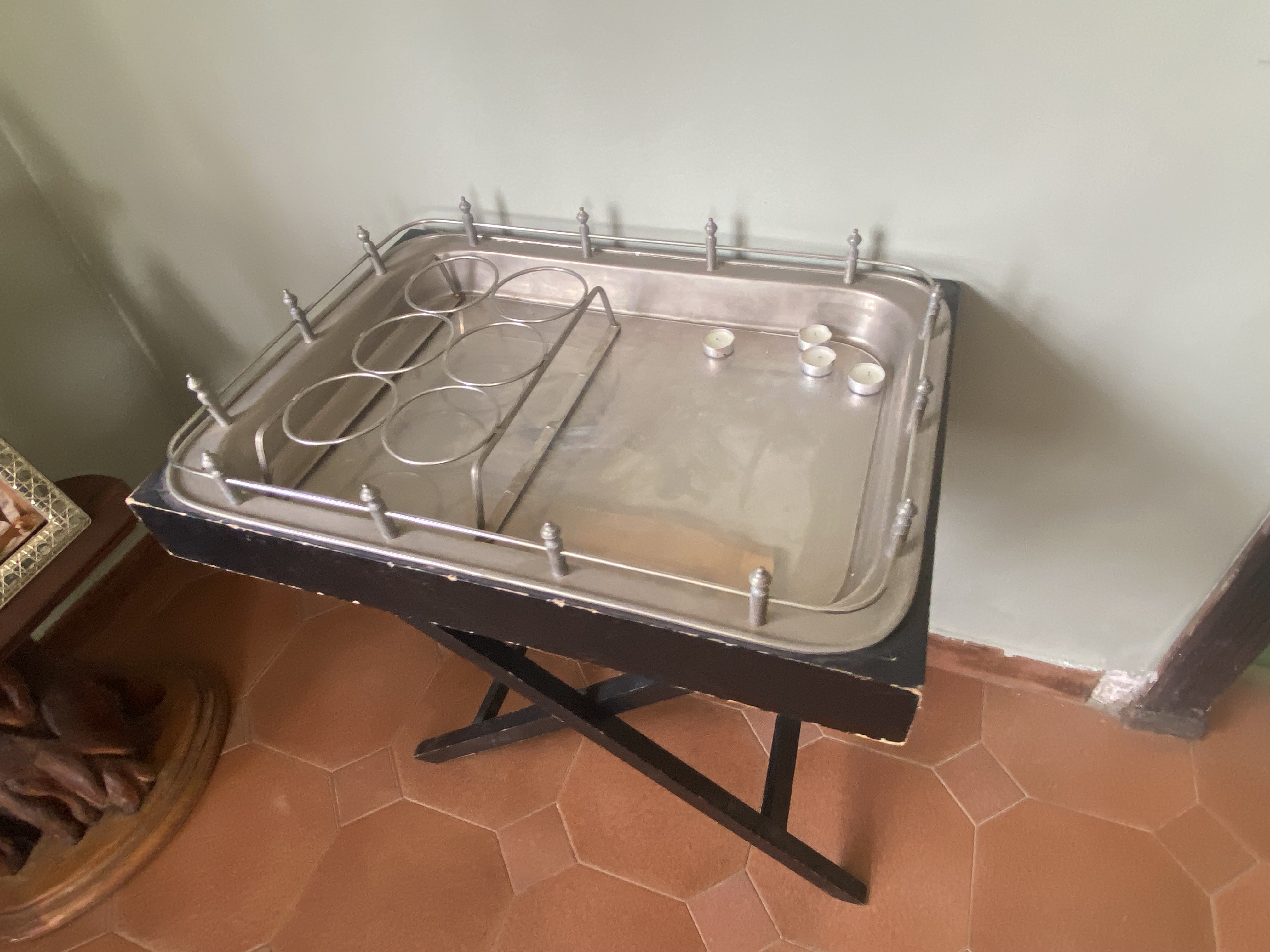 Foldable Serving Tray Table