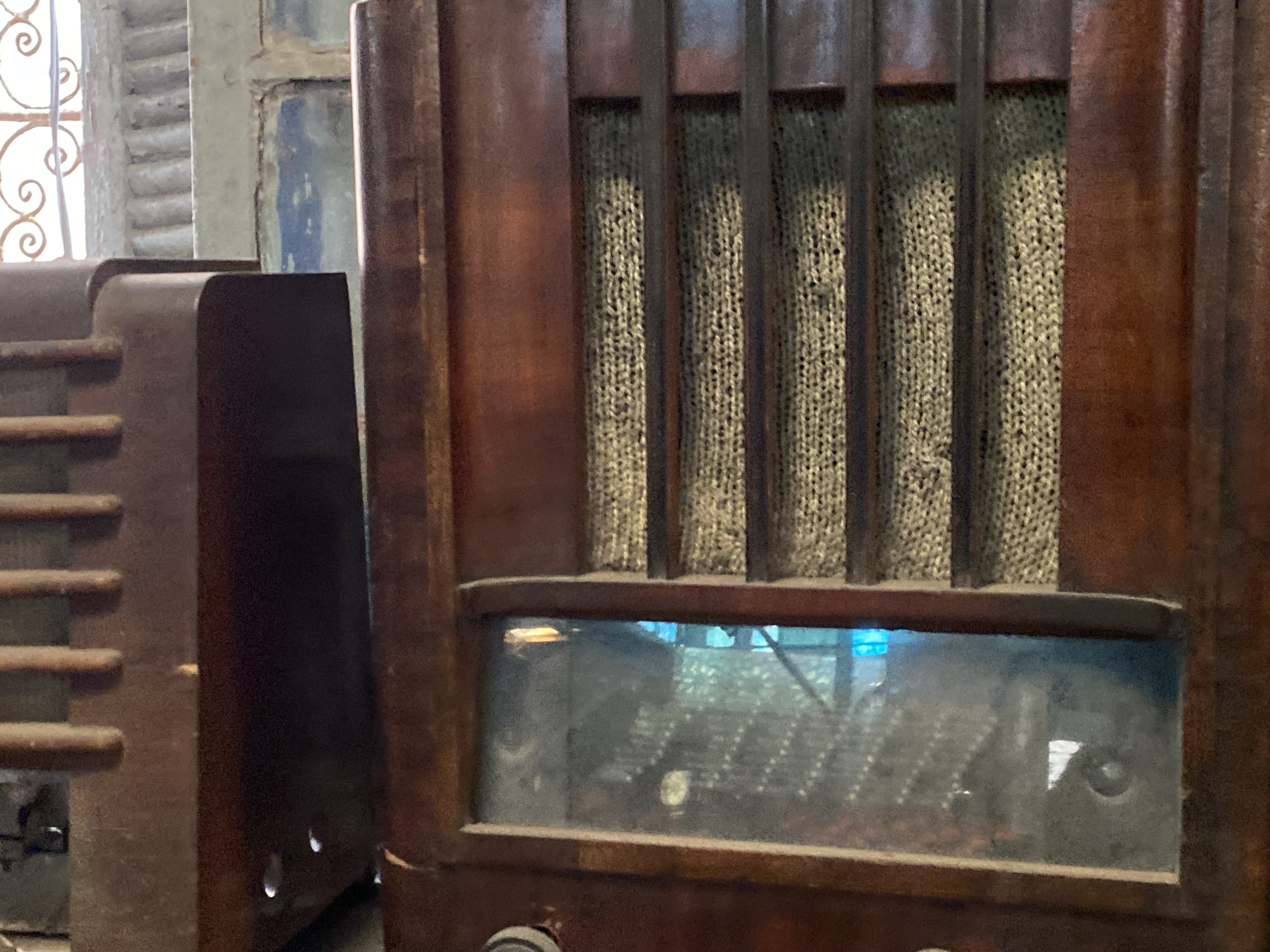 Vintage Wooden Radio