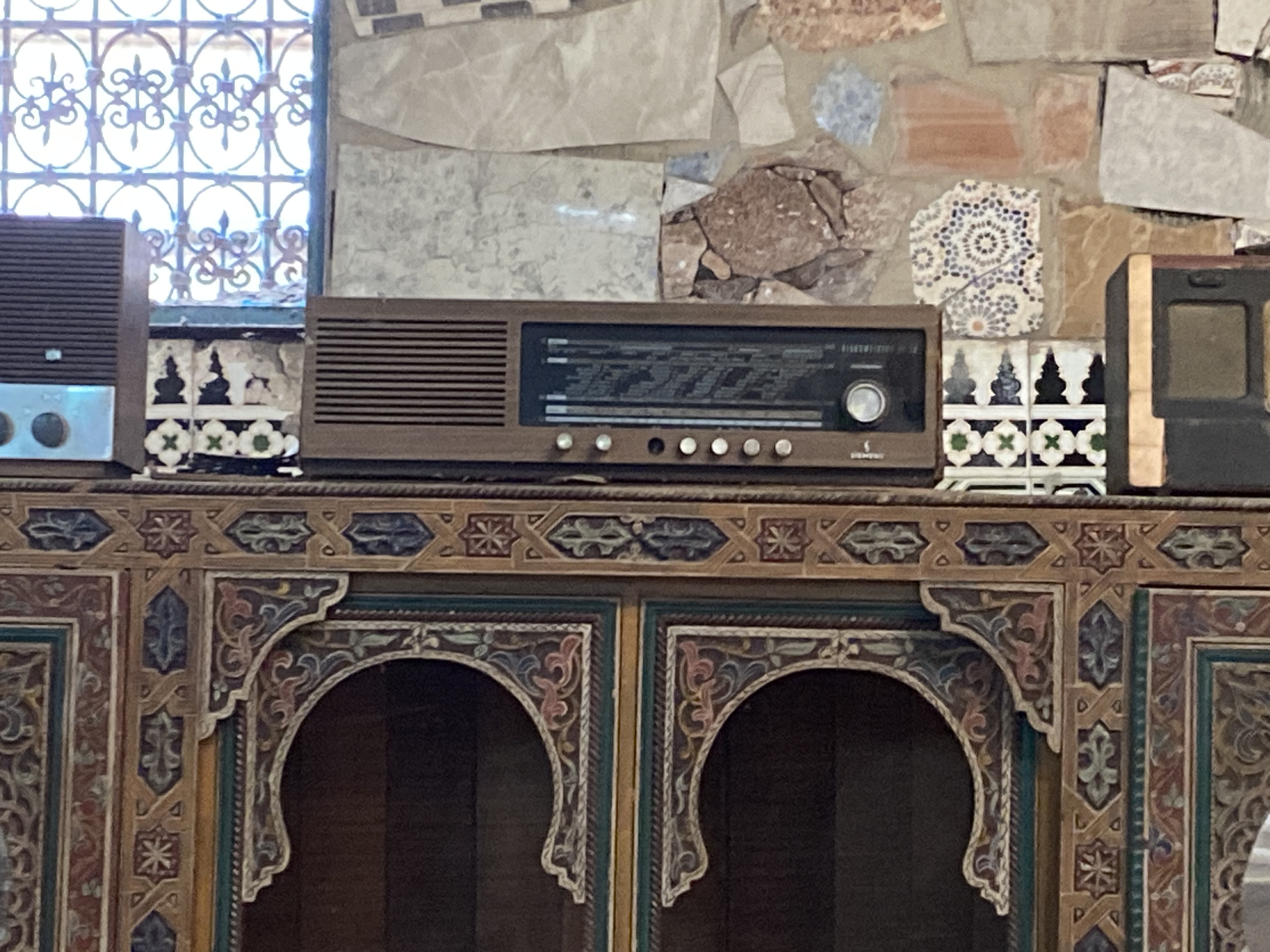 Vintage Radio Receiver