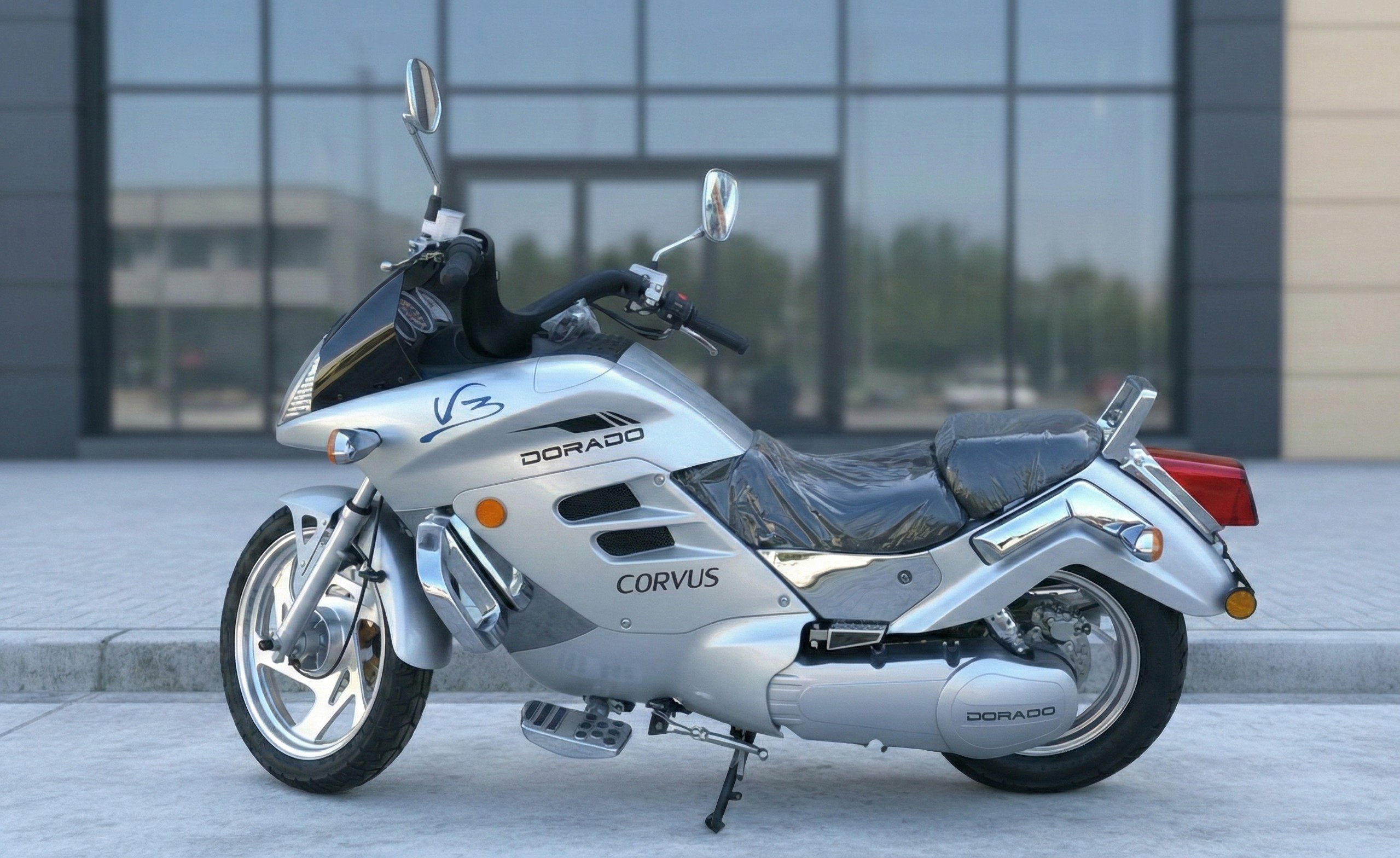 Dorado Corvus V3 Motosiklet