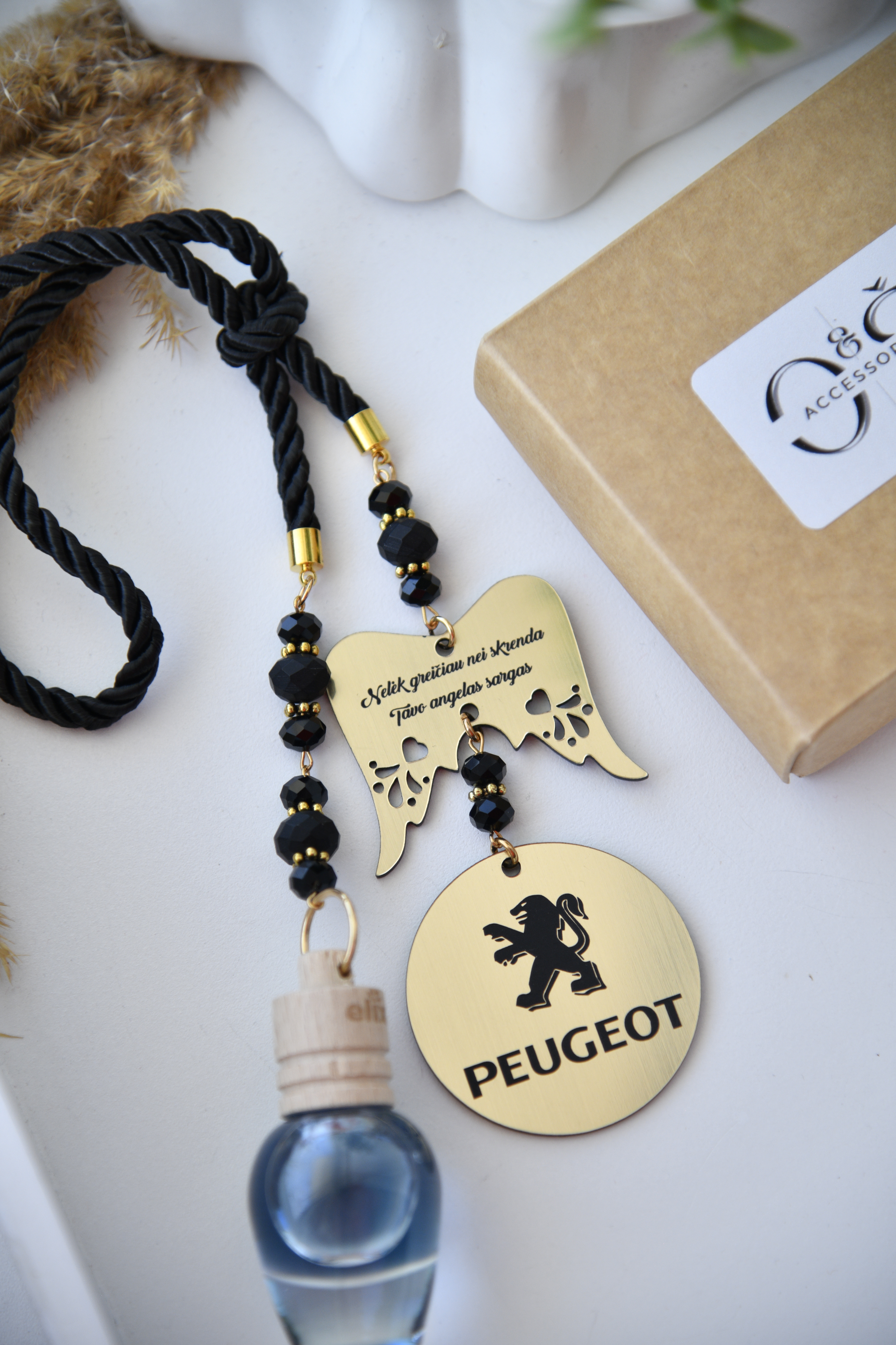 Automobilio pakabukas "Peugeot"