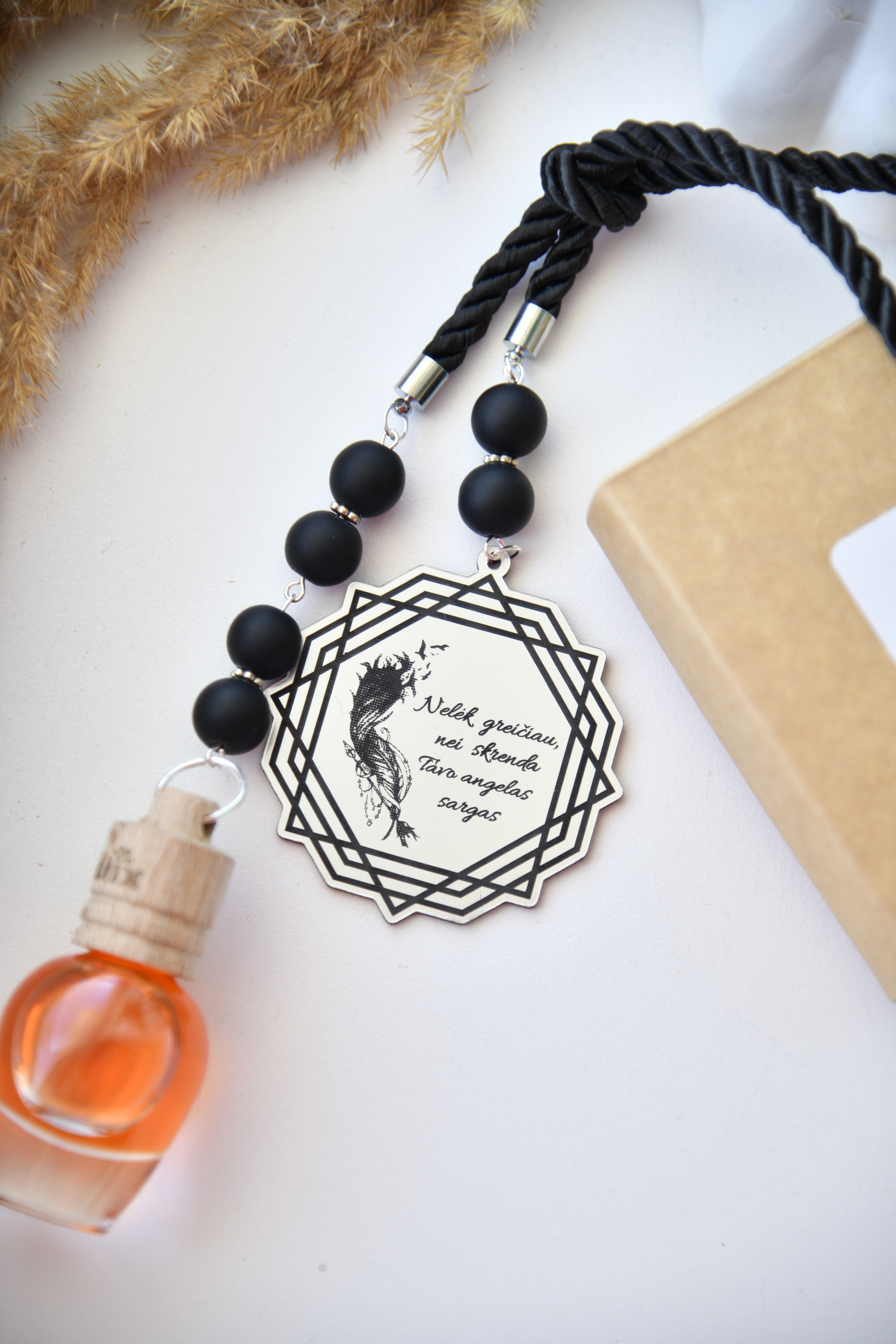 Automobilio pakabukas 