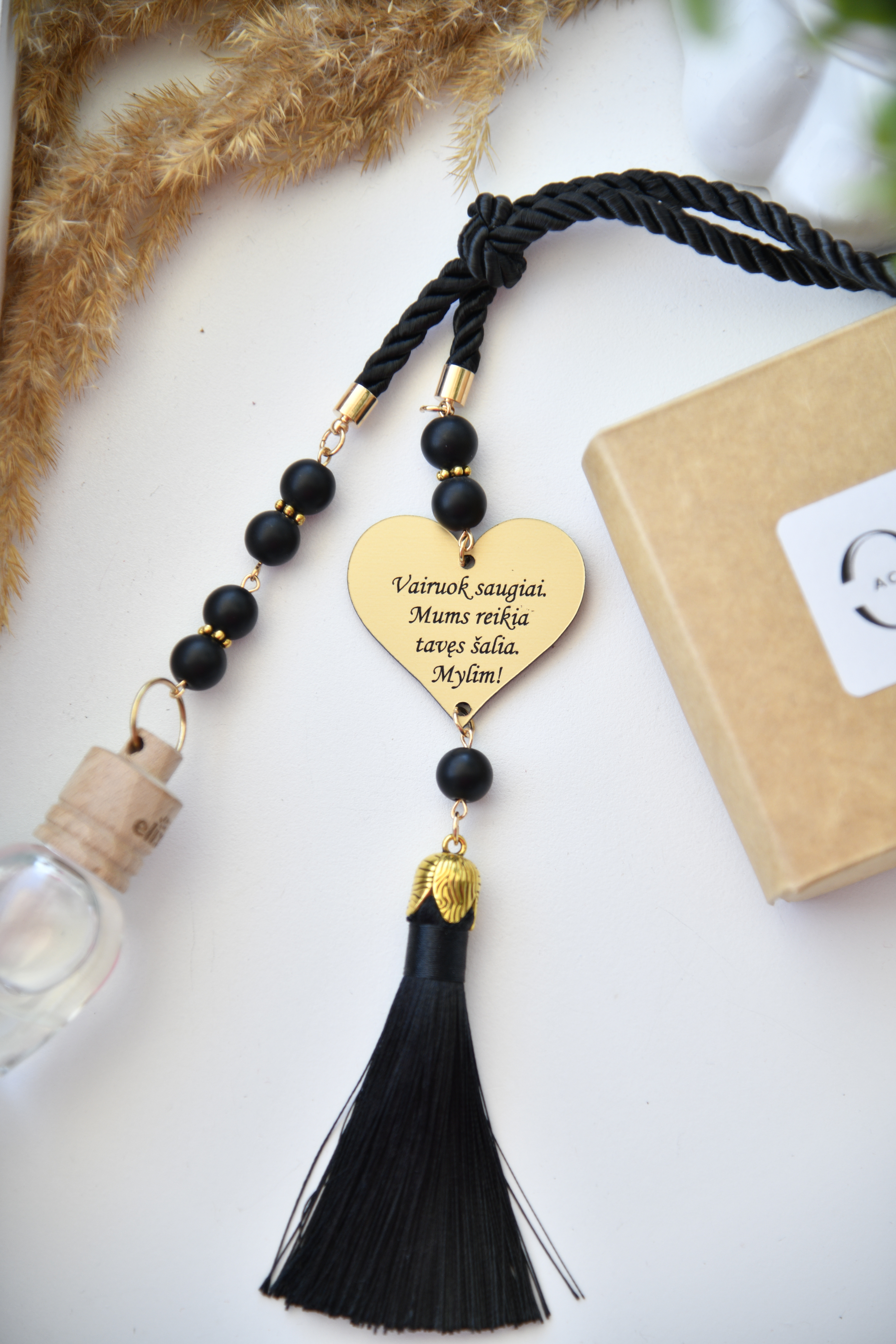 Automobilio pakabukas 