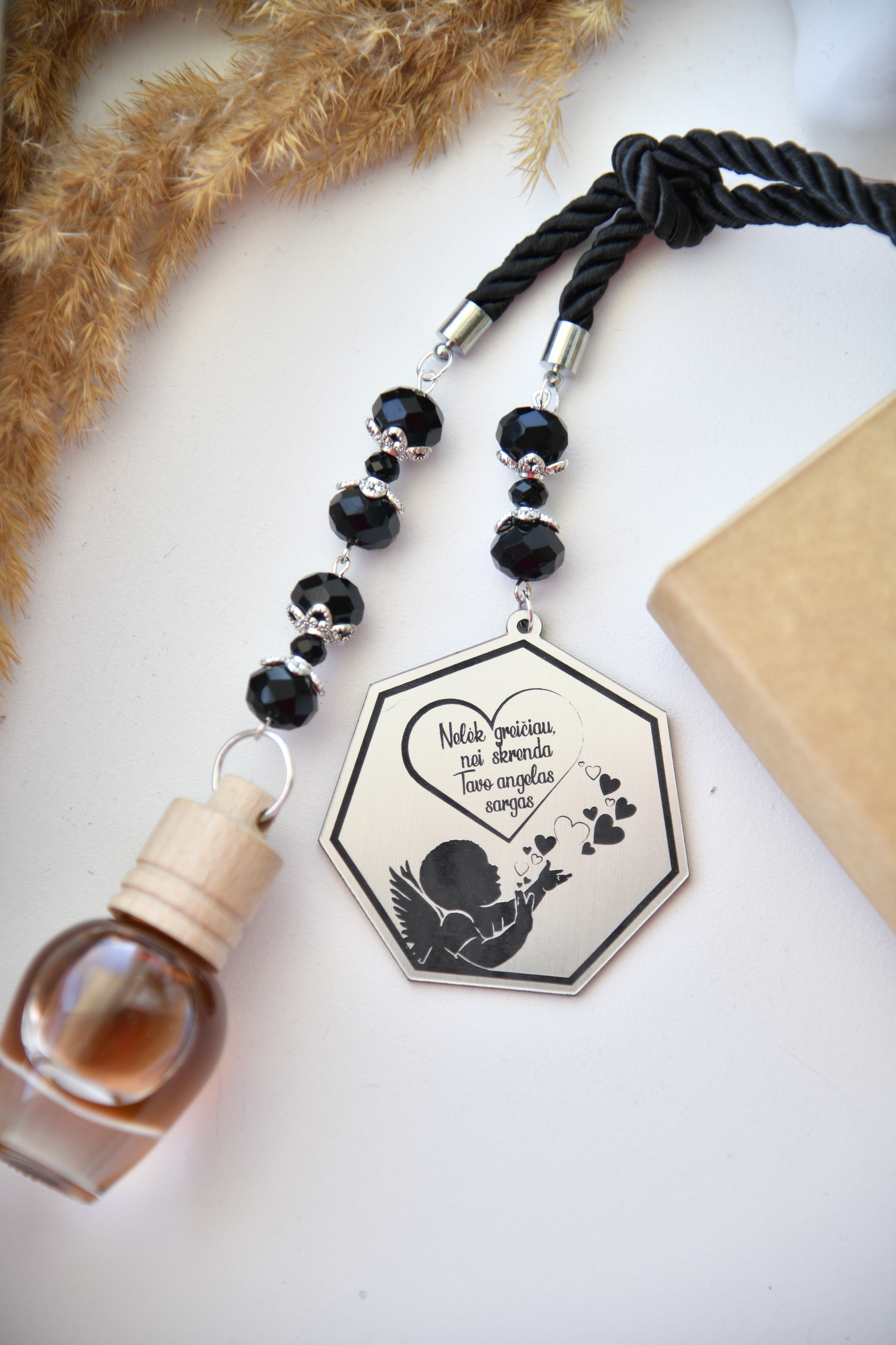 Automobilio pakabukas 