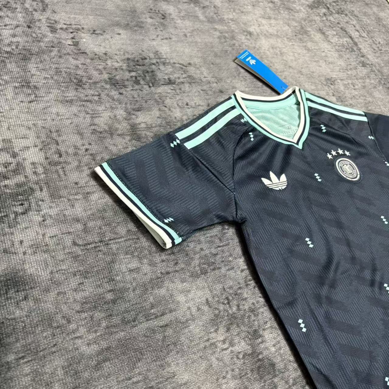 Kit Infantil Alemanha