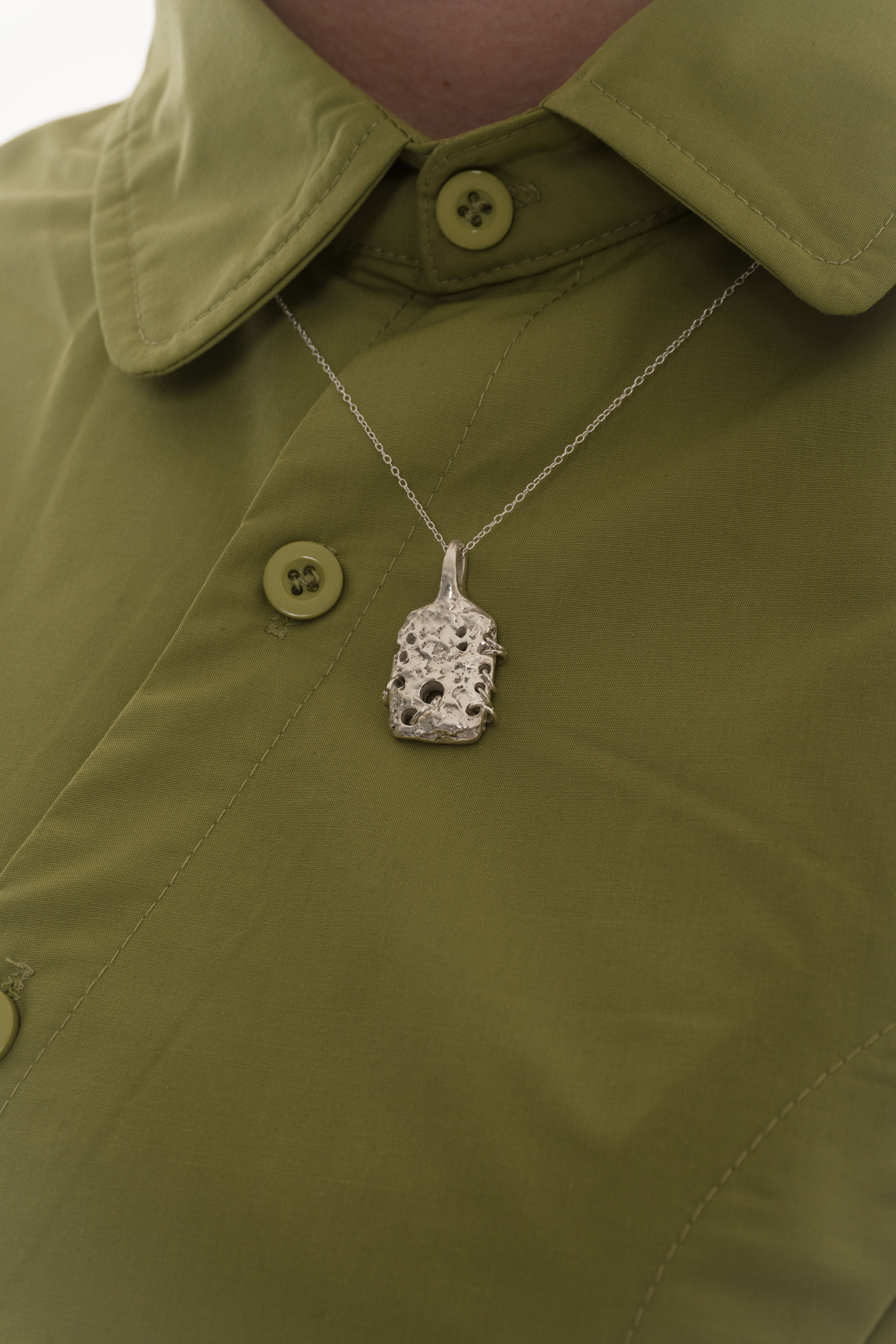 Pierced Ring Pendant 01