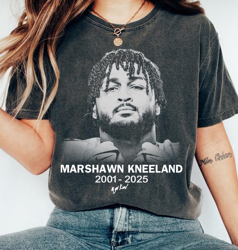 Comfort Colors Marshawn Kneeland Shirt, RIP Marshawn Kneeland 2001-2025, Football Fan tee, Vintage Marshawn Kneeland 94 Tribute t-Shirt