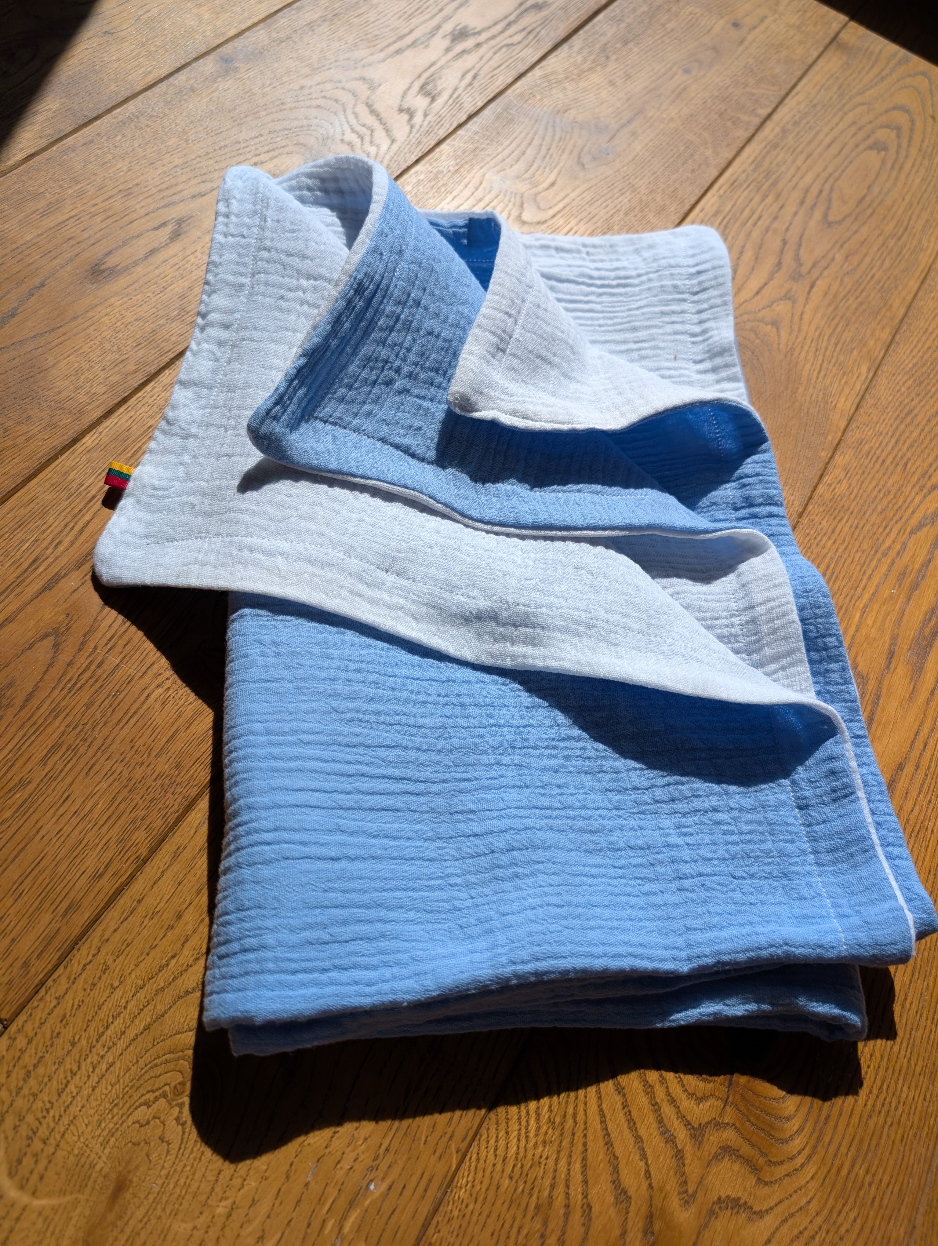 Didelis dvigubas dvispalvis muslino pledukas - Melsva ir pieno balta