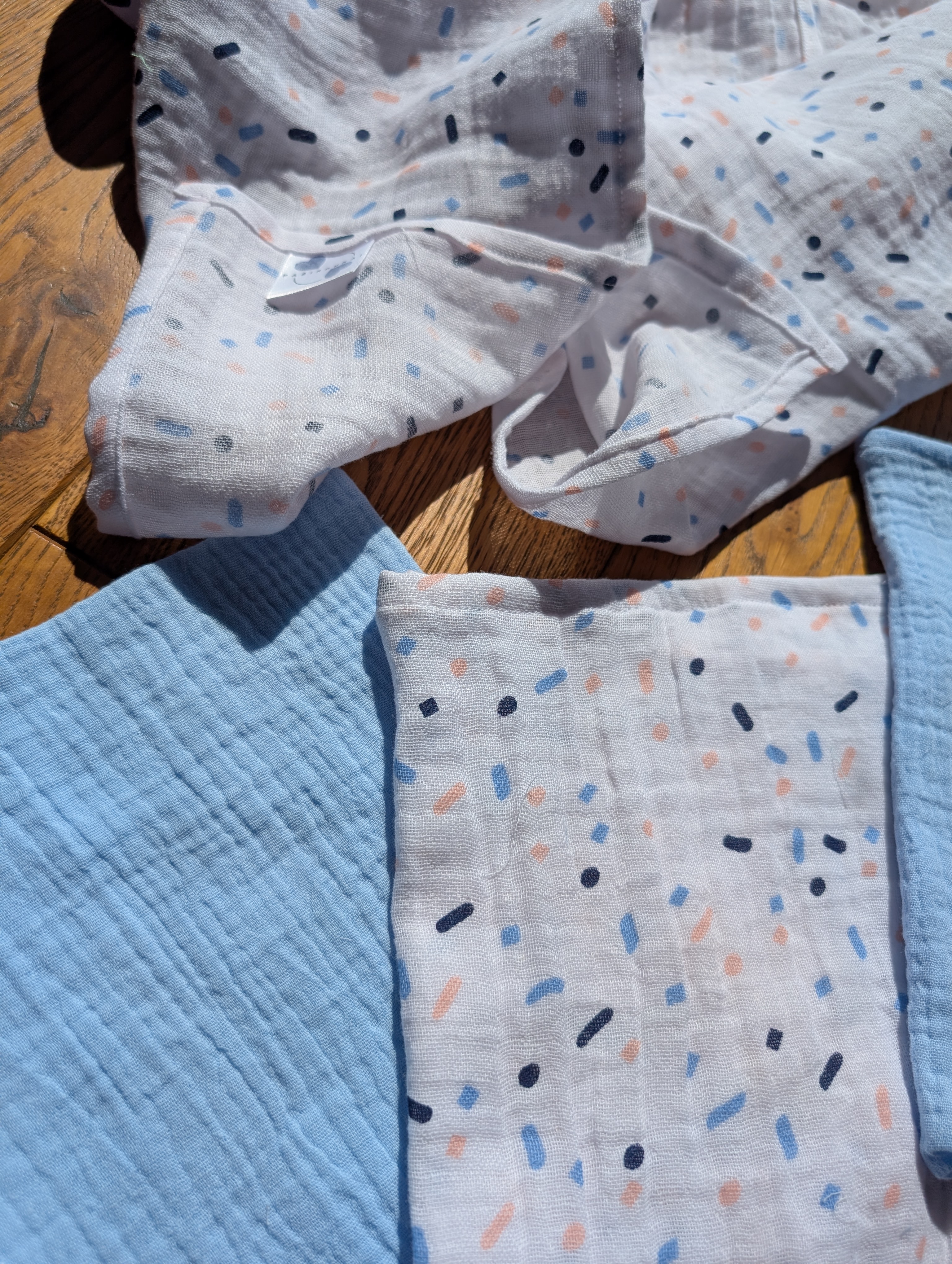 Muslino rinkinys Melsva - balta fugūrėlės