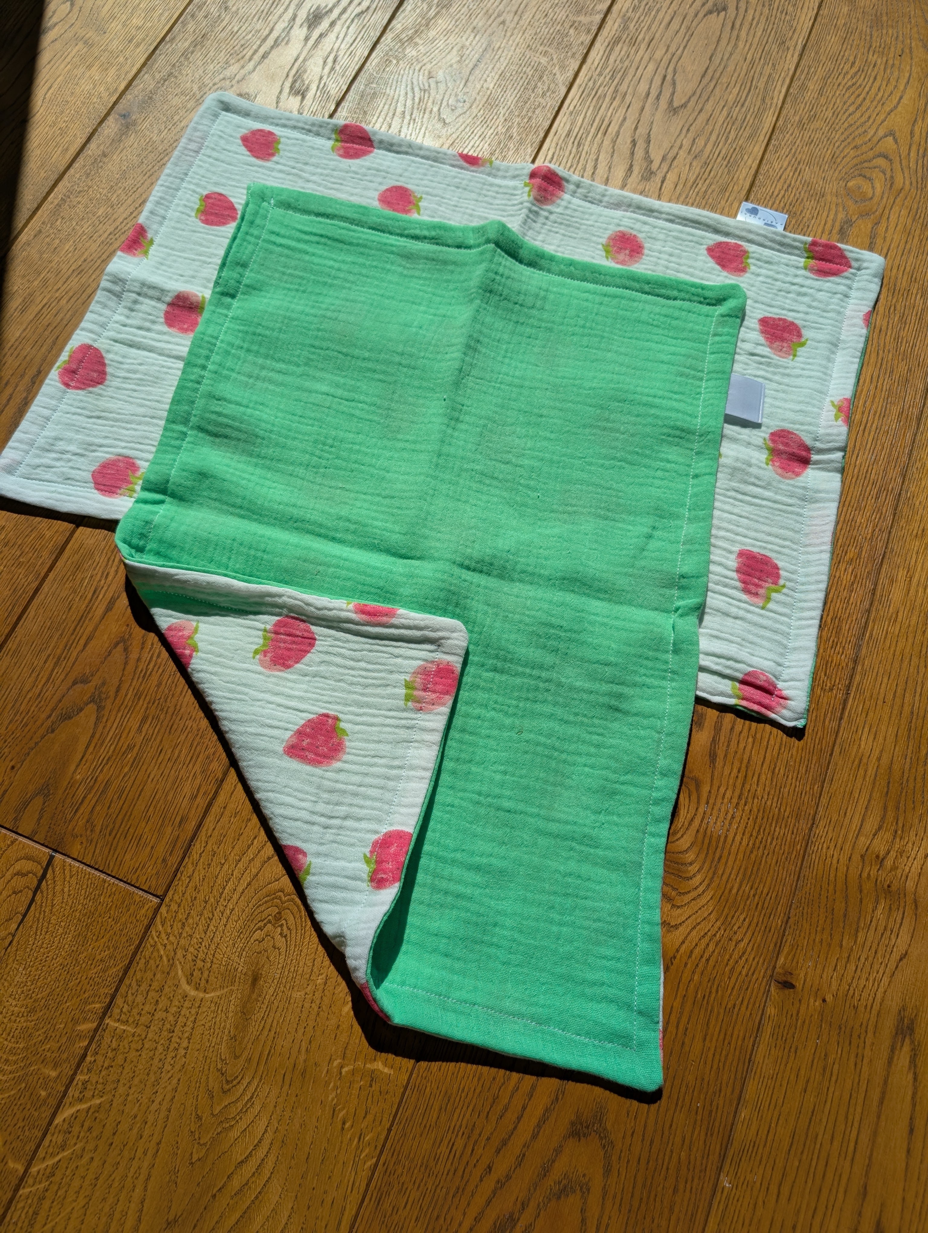 Du dvigubi merliukai - Gaivi žalia ir braškės