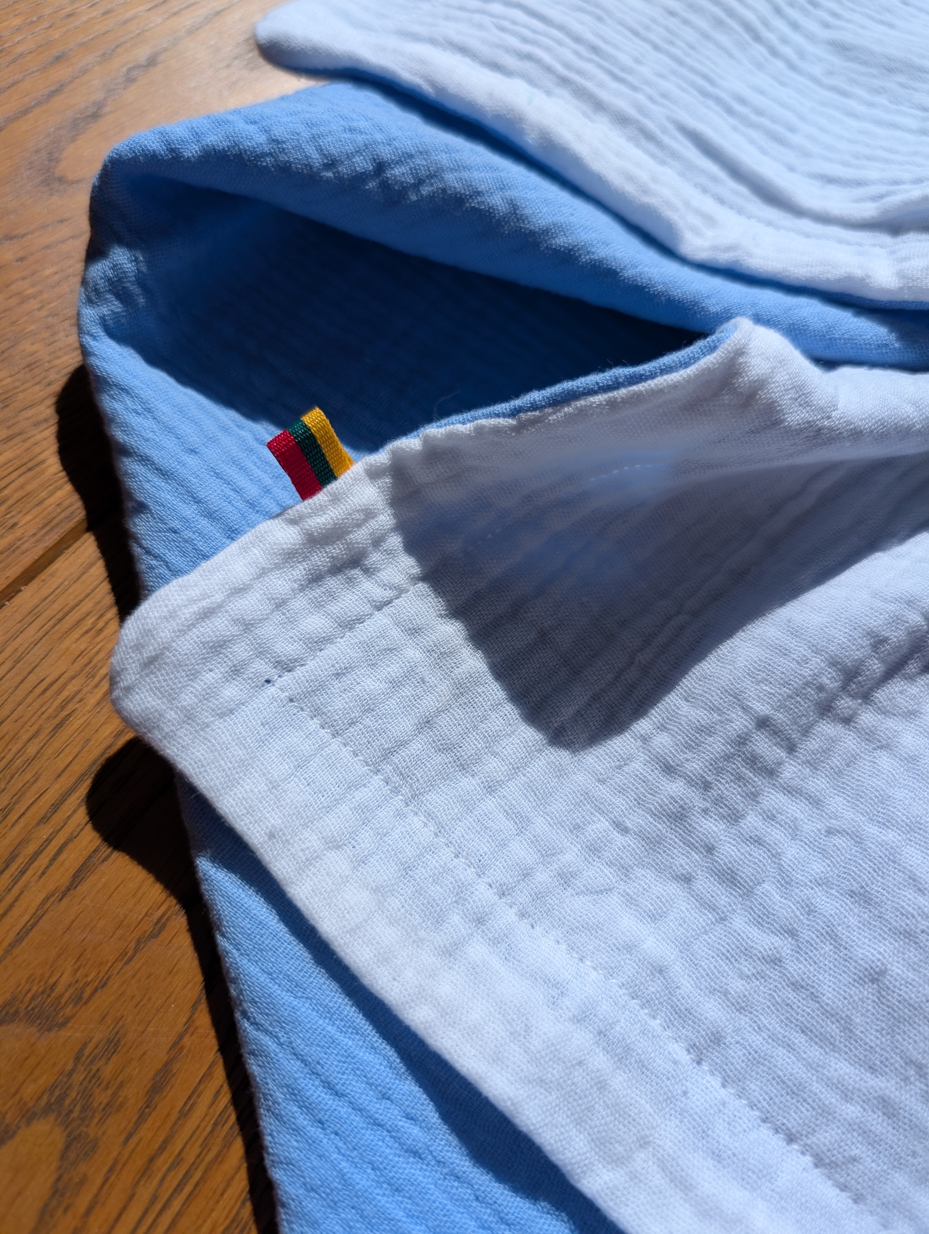 Didelis dvigubas dvispalvis muslino pledukas - Melsva ir pieno balta