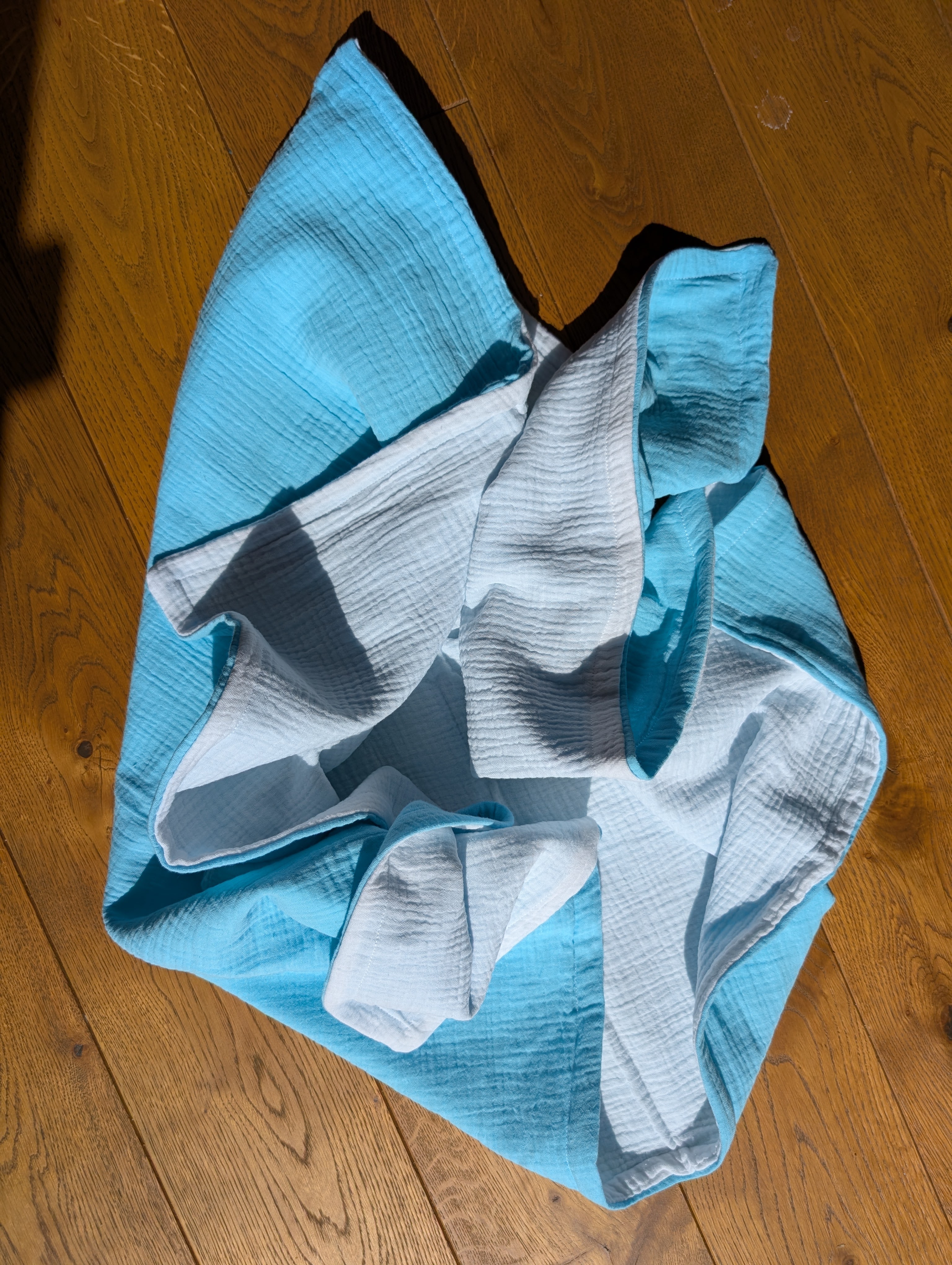 Didelis dvigubas dvispalvis muslino pledukas - Žydra ir pieno balta