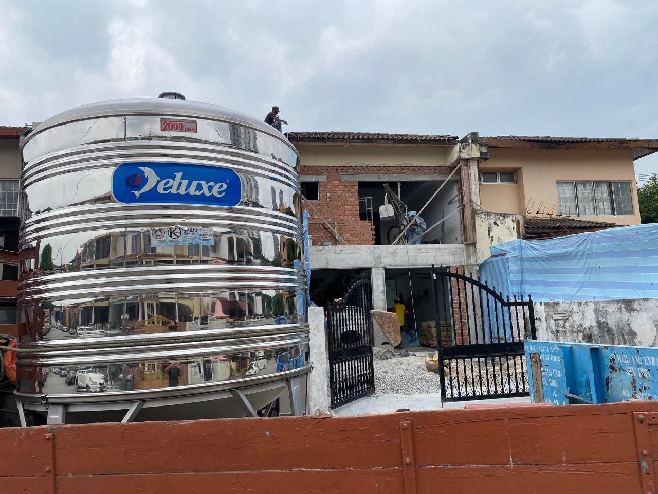 Stainless Steel Water Tank (Deluxe) 2000 L