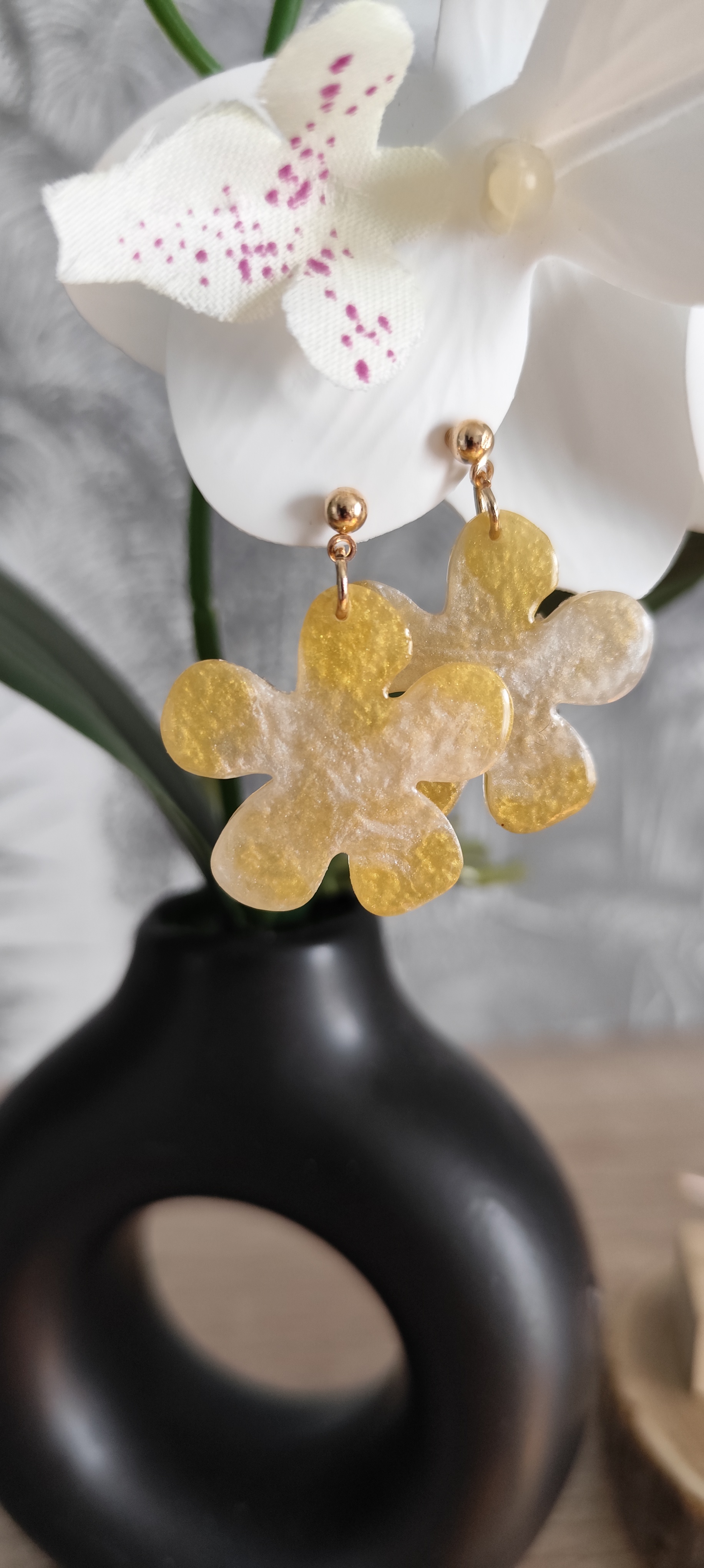 Boucles d’oreilles Fleur Résine