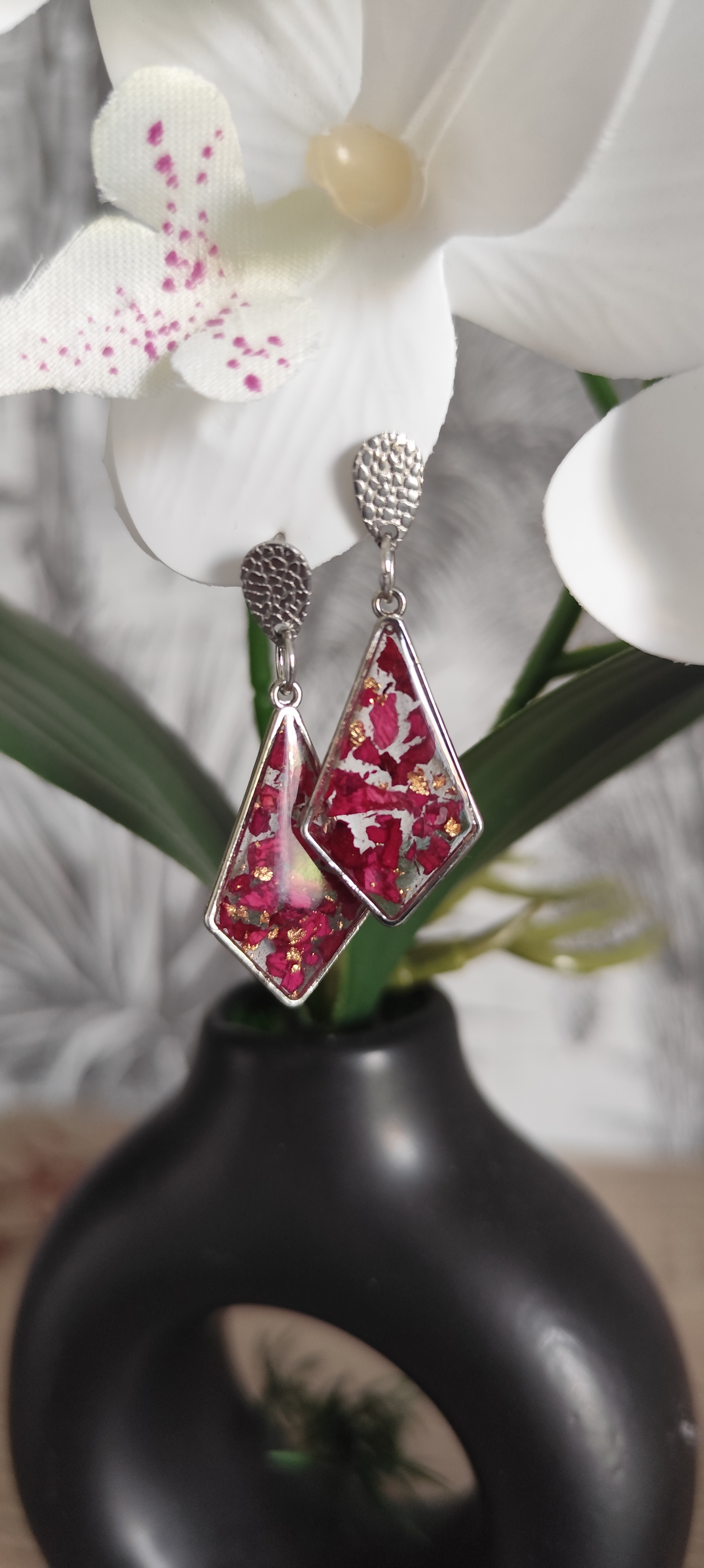 Boucles d'oreilles géométriques en résine