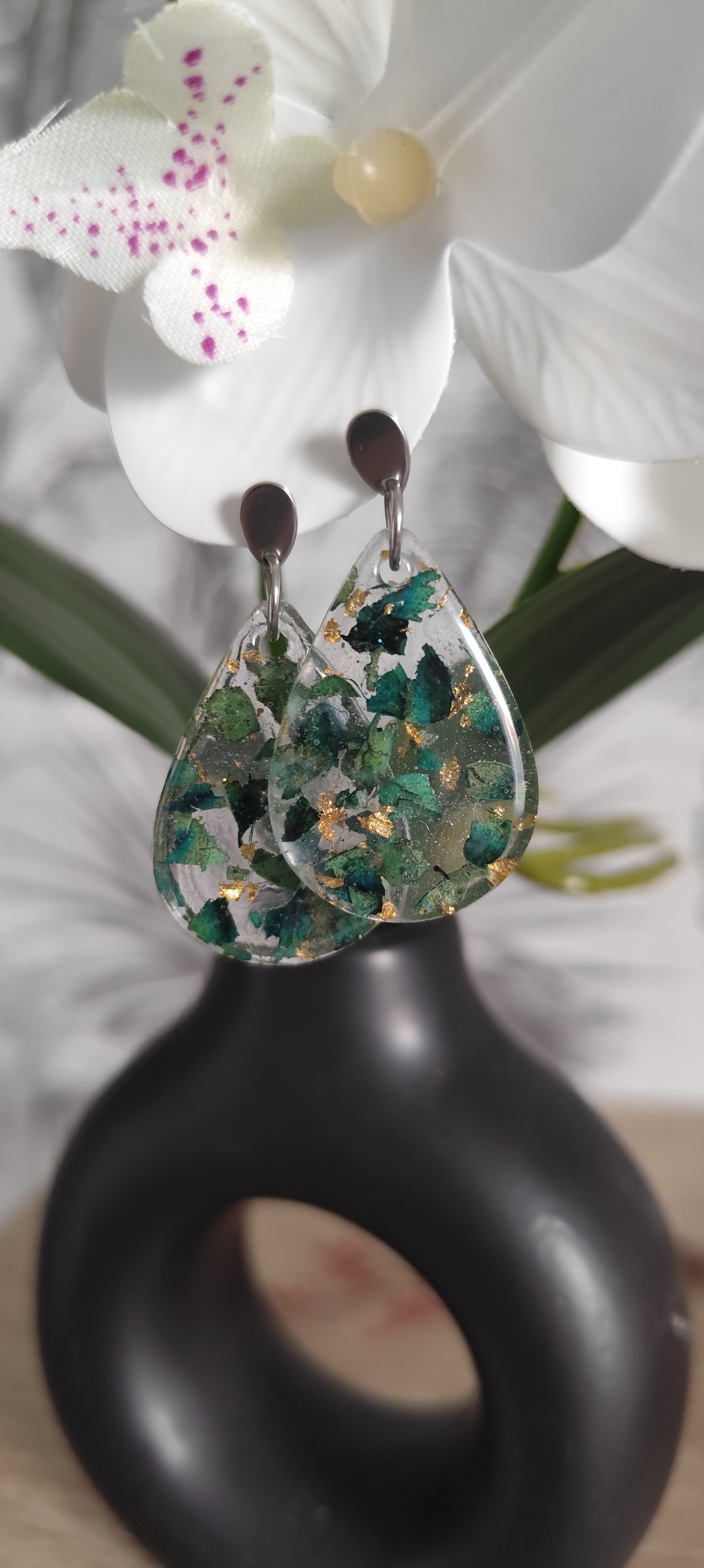 Boucles d’oreilles résine feuilles