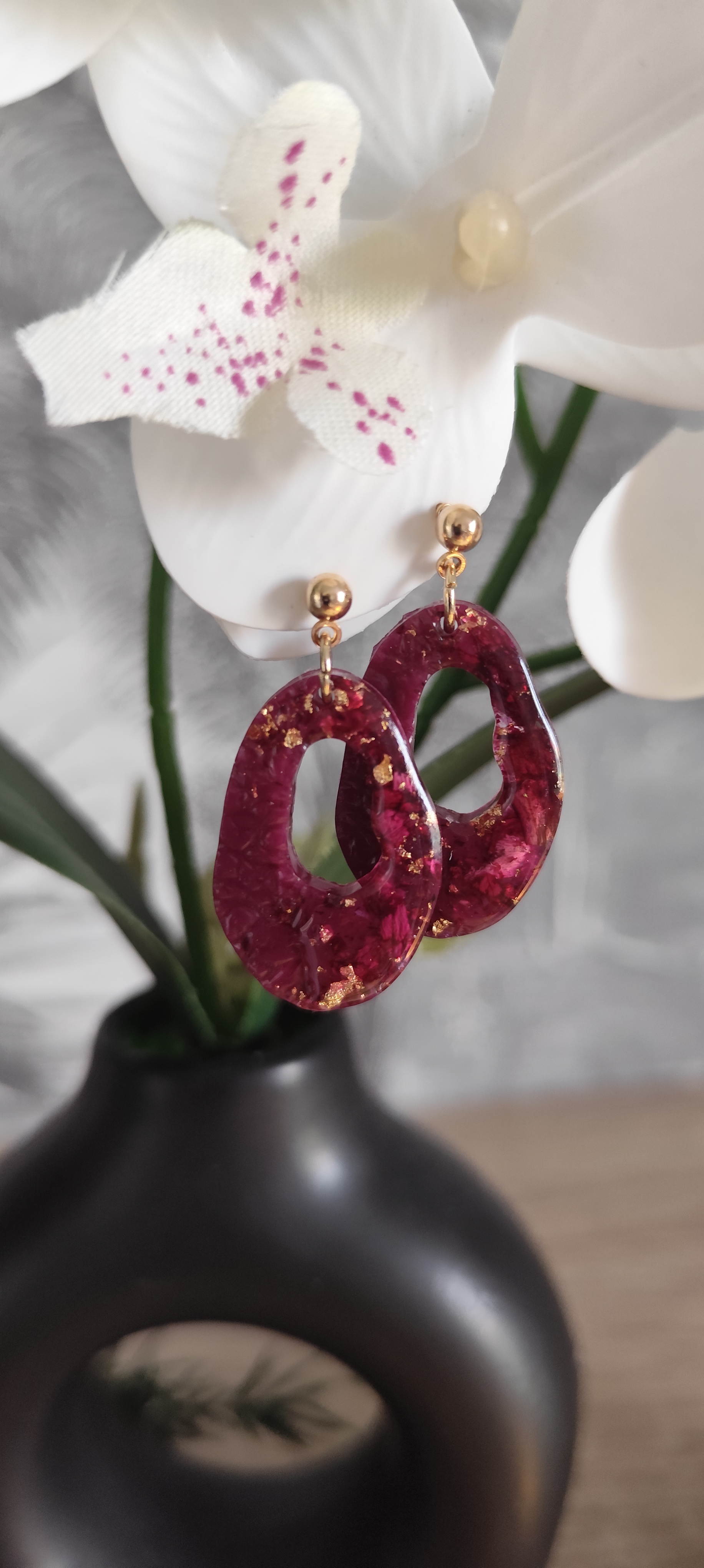 Boucles d'oreilles résine bordeaux