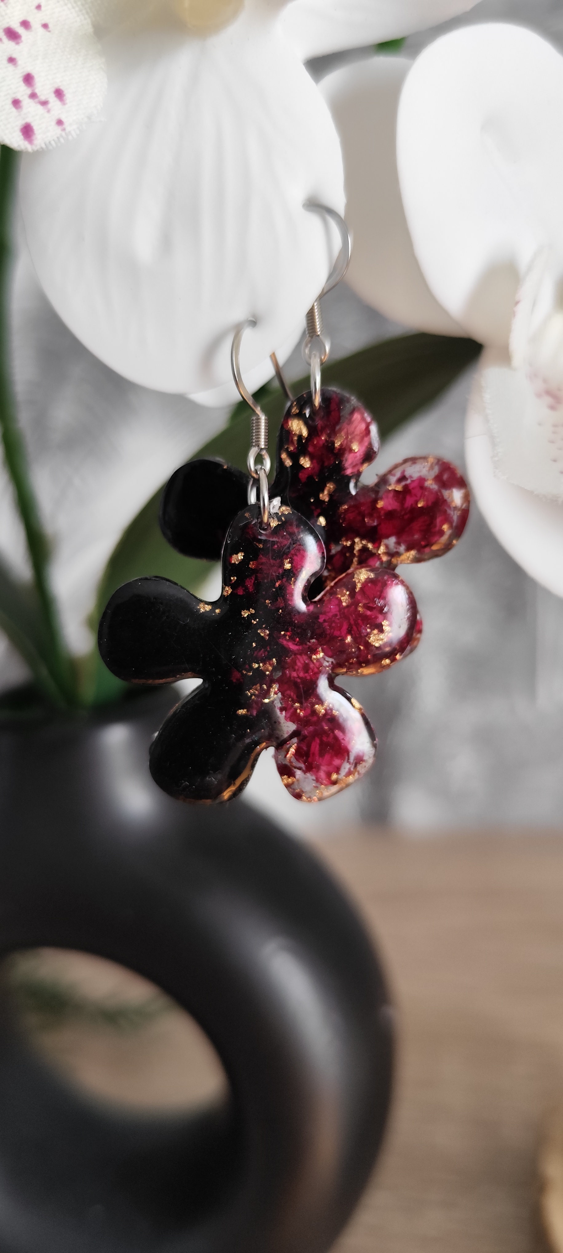 Boucles d’oreilles fleur en résine
