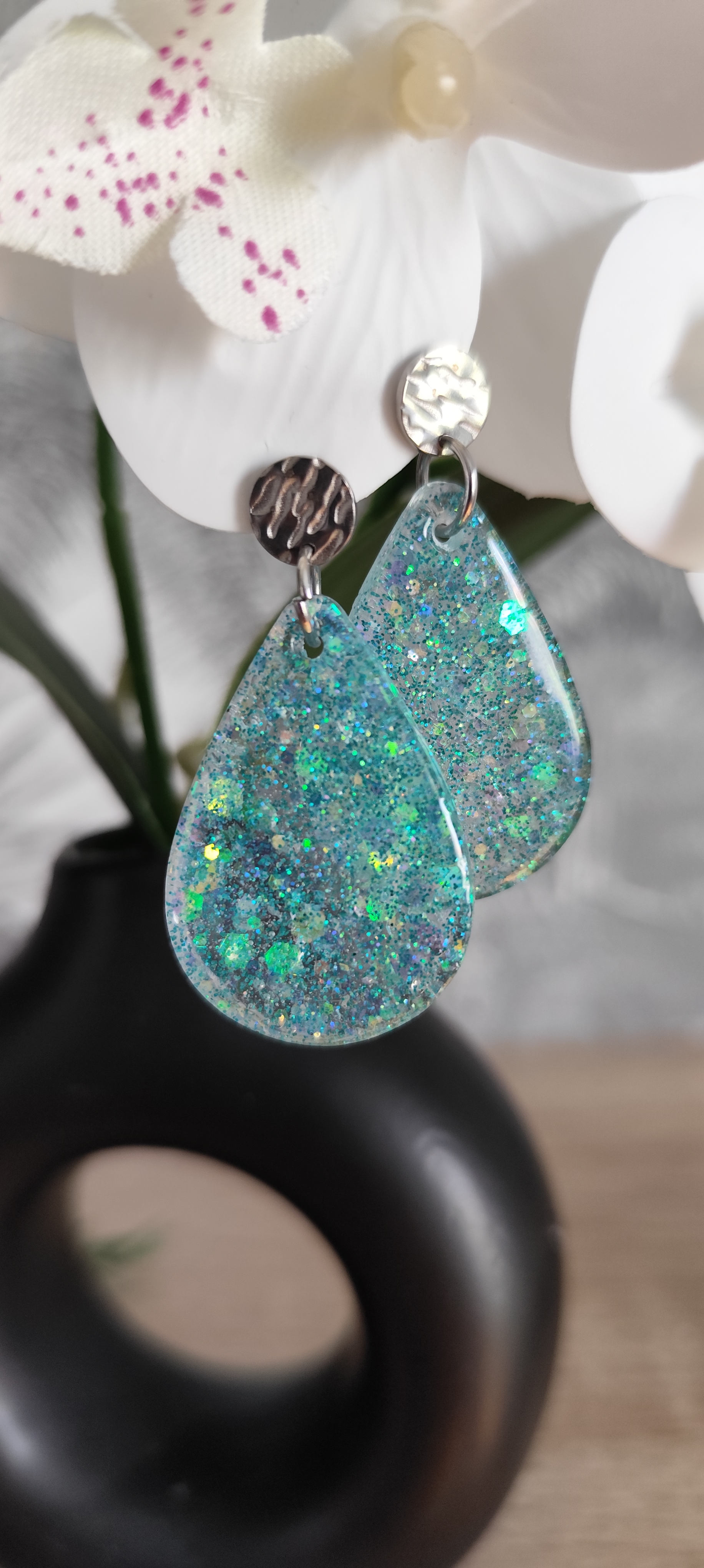 Boucles d'oreilles gouttes pailletées