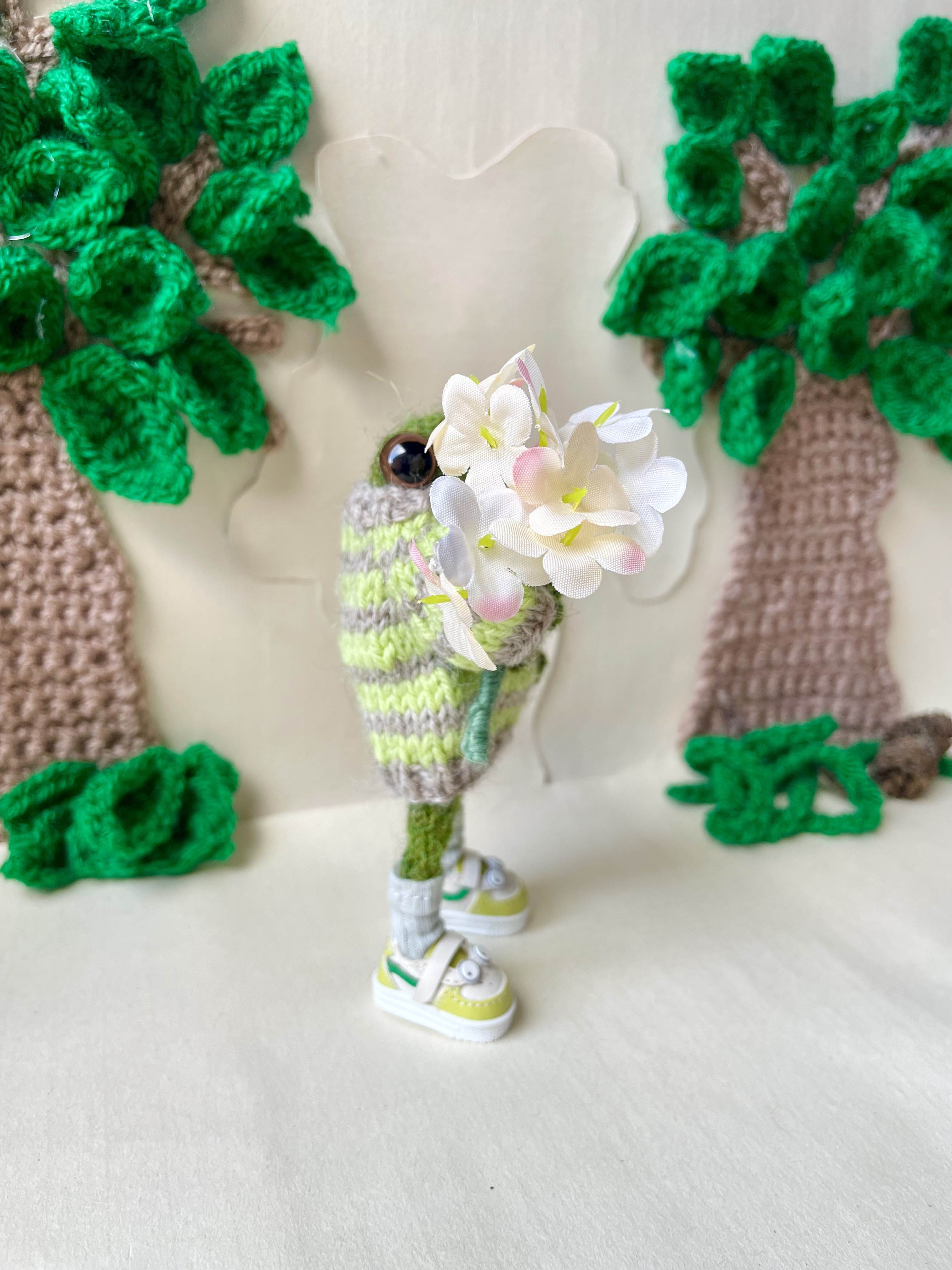 Blossom the little knitted Frog