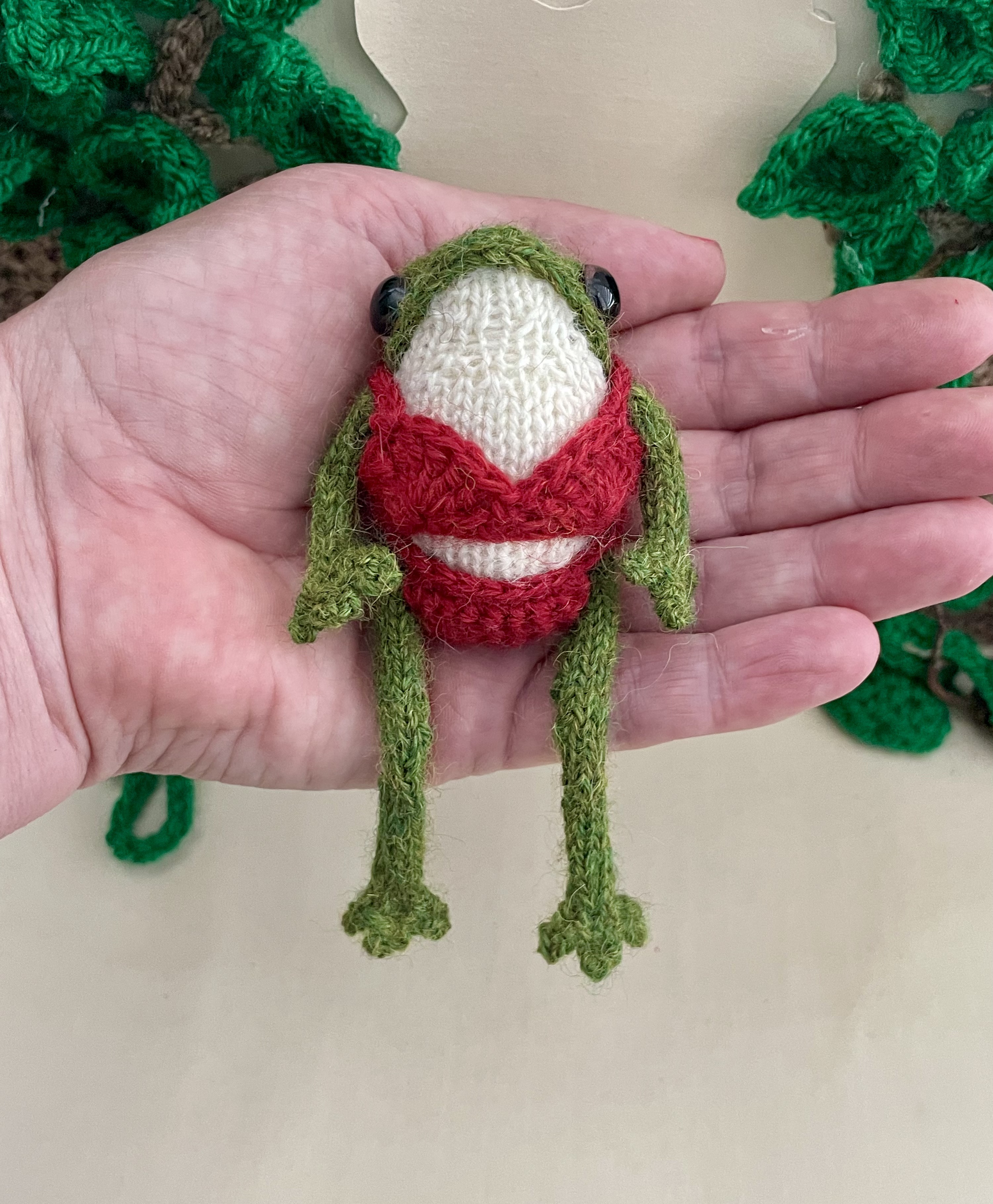 Meet Penny: The Tiny Hand-Knitted Frog In Bikini 