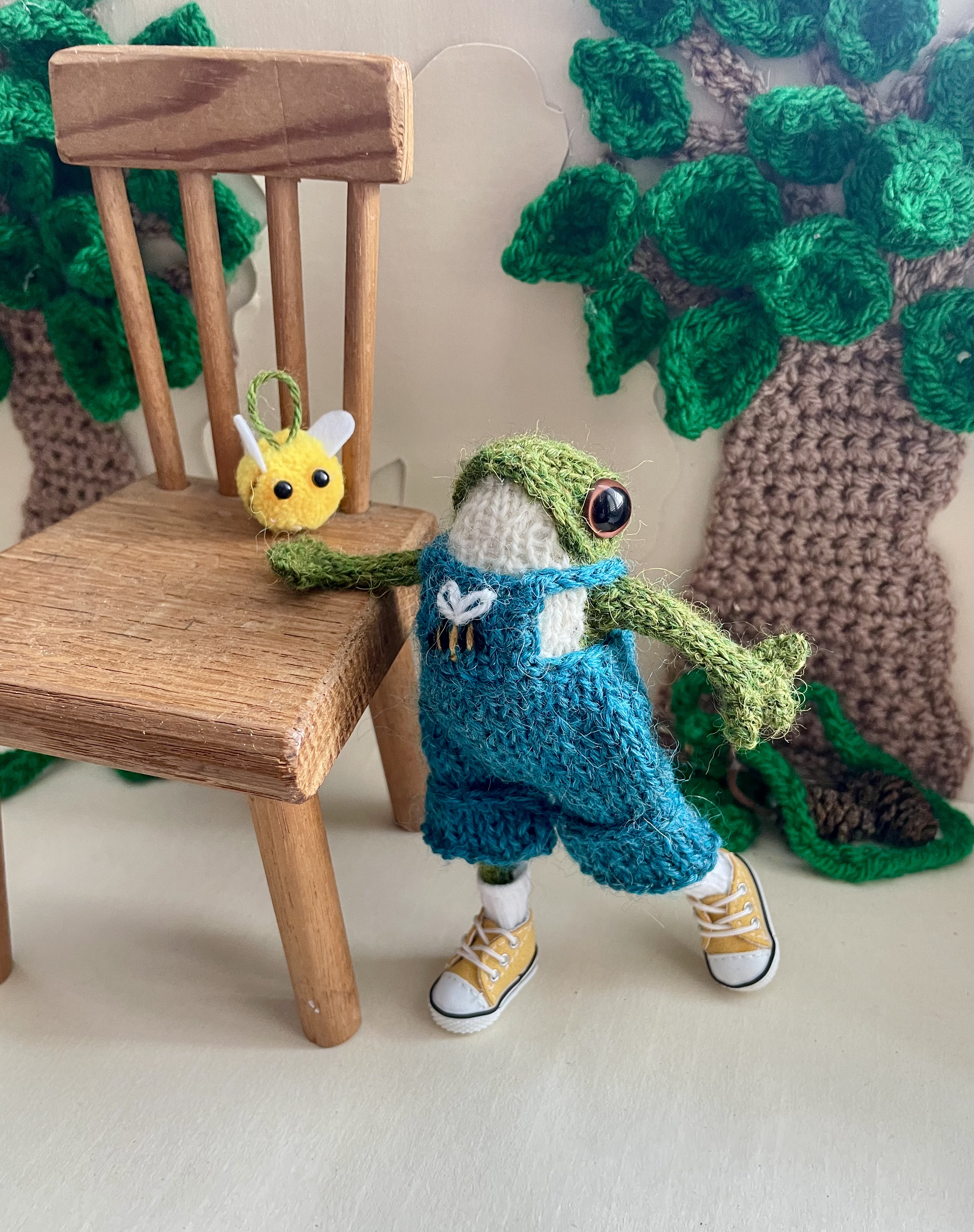 Otis the Knitted little Frog with his Bumblebee 